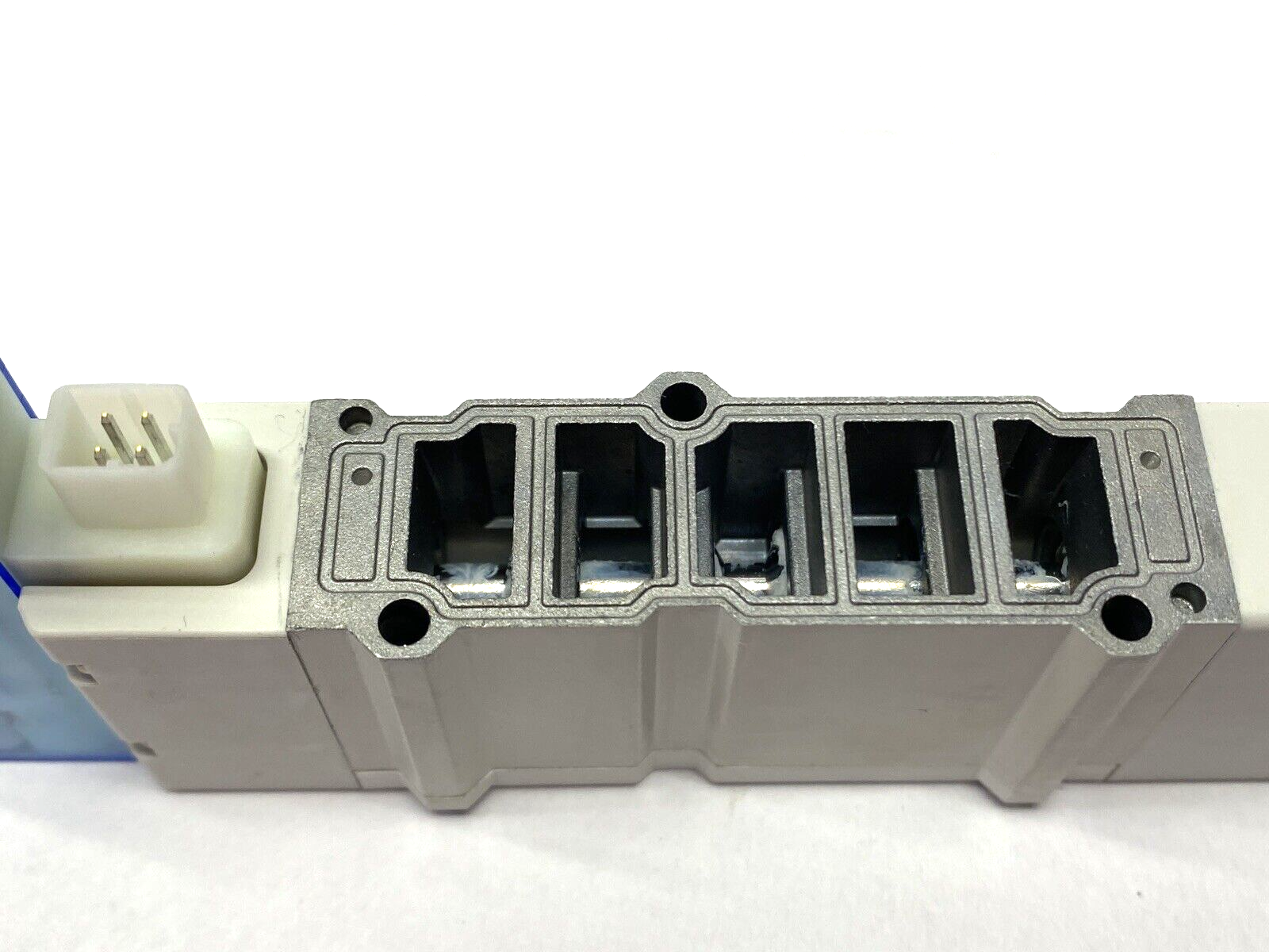 SMC SY7300-5U1-NA Solenoid Valve 5-Port MISSING SCREWS - Maverick Industrial Sales