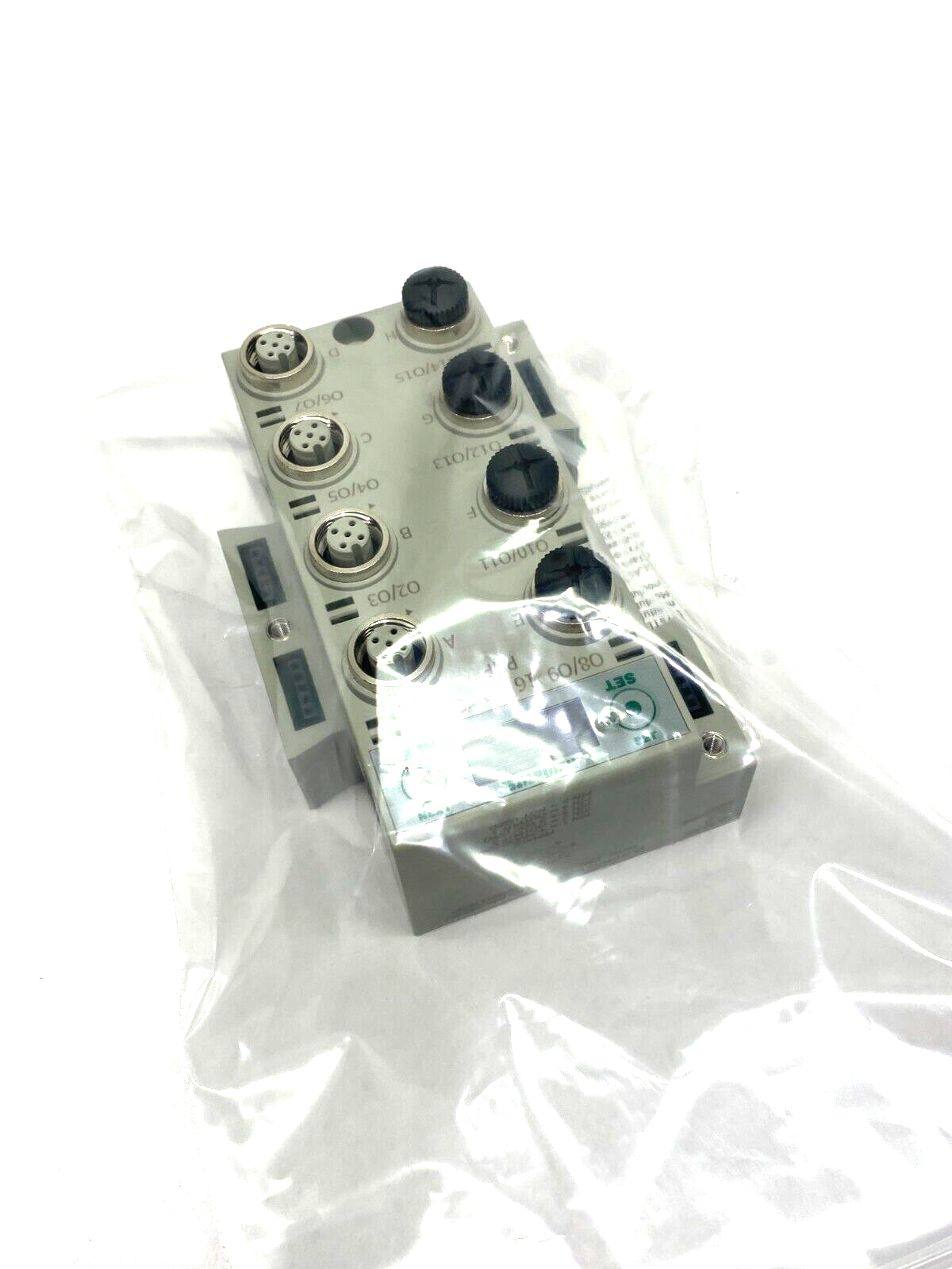 Numatics 240-207 Digital I/O Module 16x PNP Output 5-Pin M12 Ports - Maverick Industrial Sales