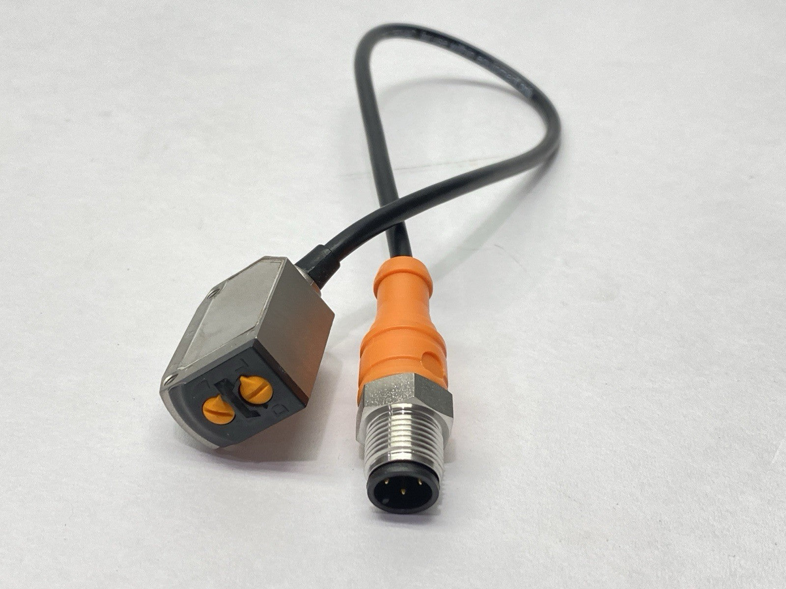 O6H301 | ifm Diffuse Reflection Sensor w/ Background Suppression O6H-FPKG/0,30m/US - New Other - Maverick Industrial Sales