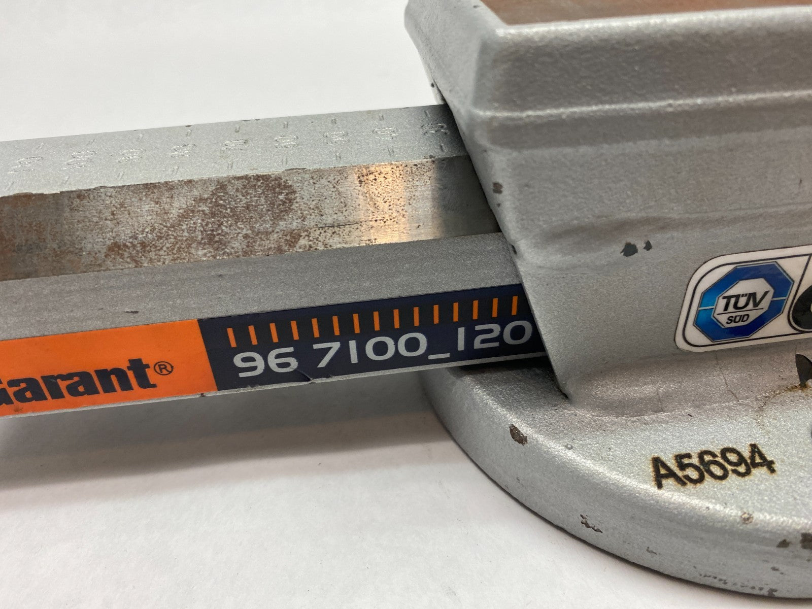 Garant 967100 120 Parallel Vise with Interchangeable Jaws, Width 120mm NO HANDLE - Maverick Industrial Sales