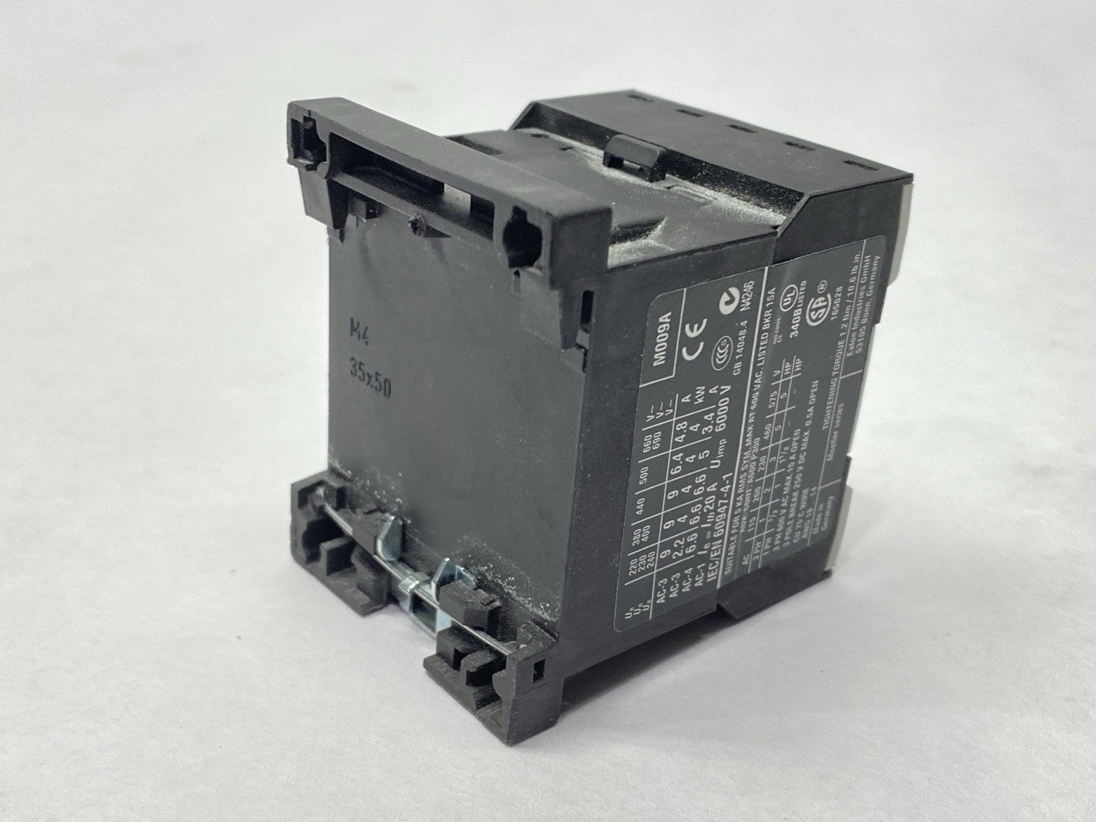 XTMCC9A01 | Eaton Miniature Contactor 3-Pole 9A 110-120VAC - Used - Maverick Industrial Sales