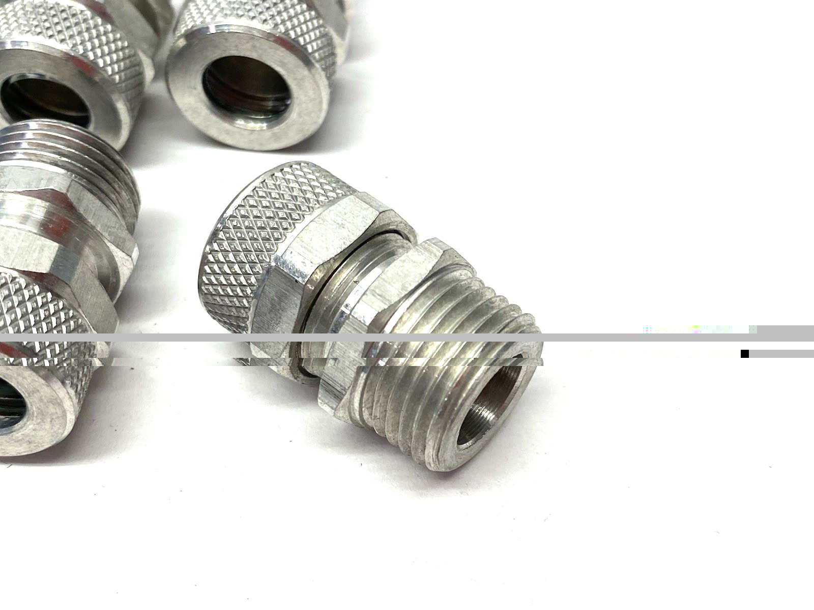 Remke RSR-1000-W Tuff-Seal Cord Grip Connector 1/2" NPT Aluminum BOX OF 25 - Maverick Industrial Sales