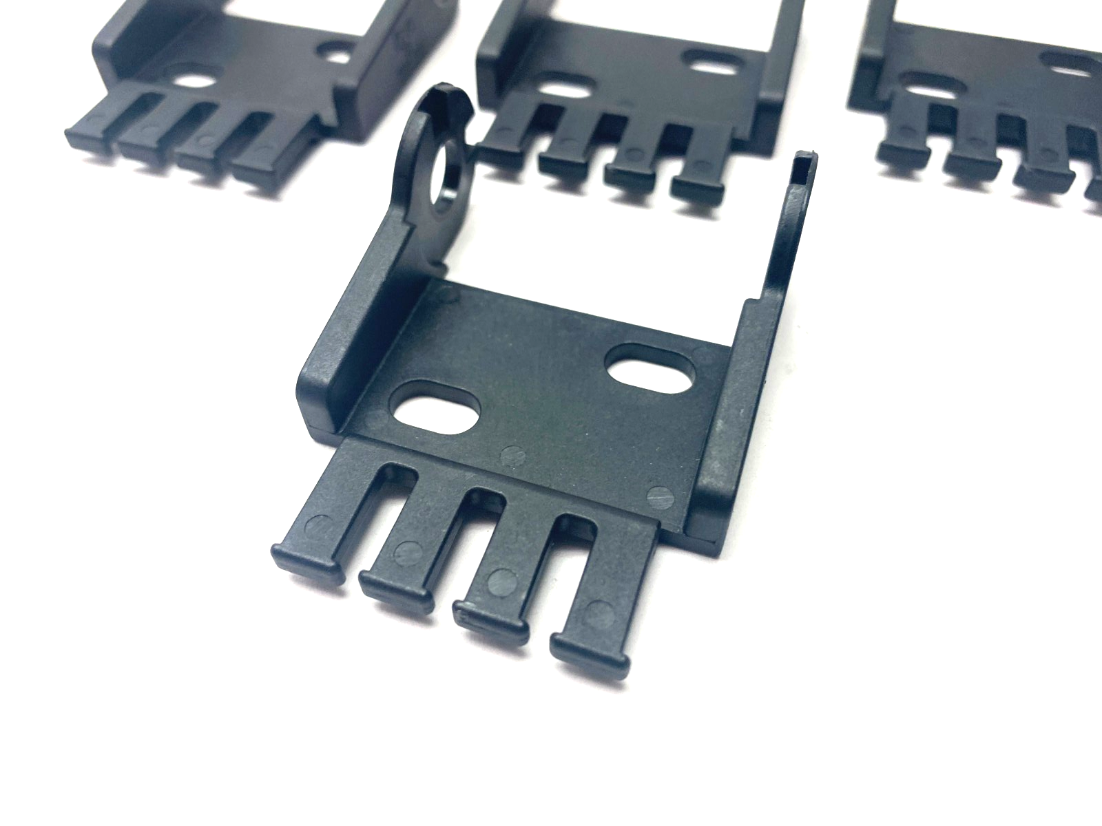 Igus 1038-1PZ Energy Chain Mounting Bracket LOT OF 7 - Maverick Industrial Sales