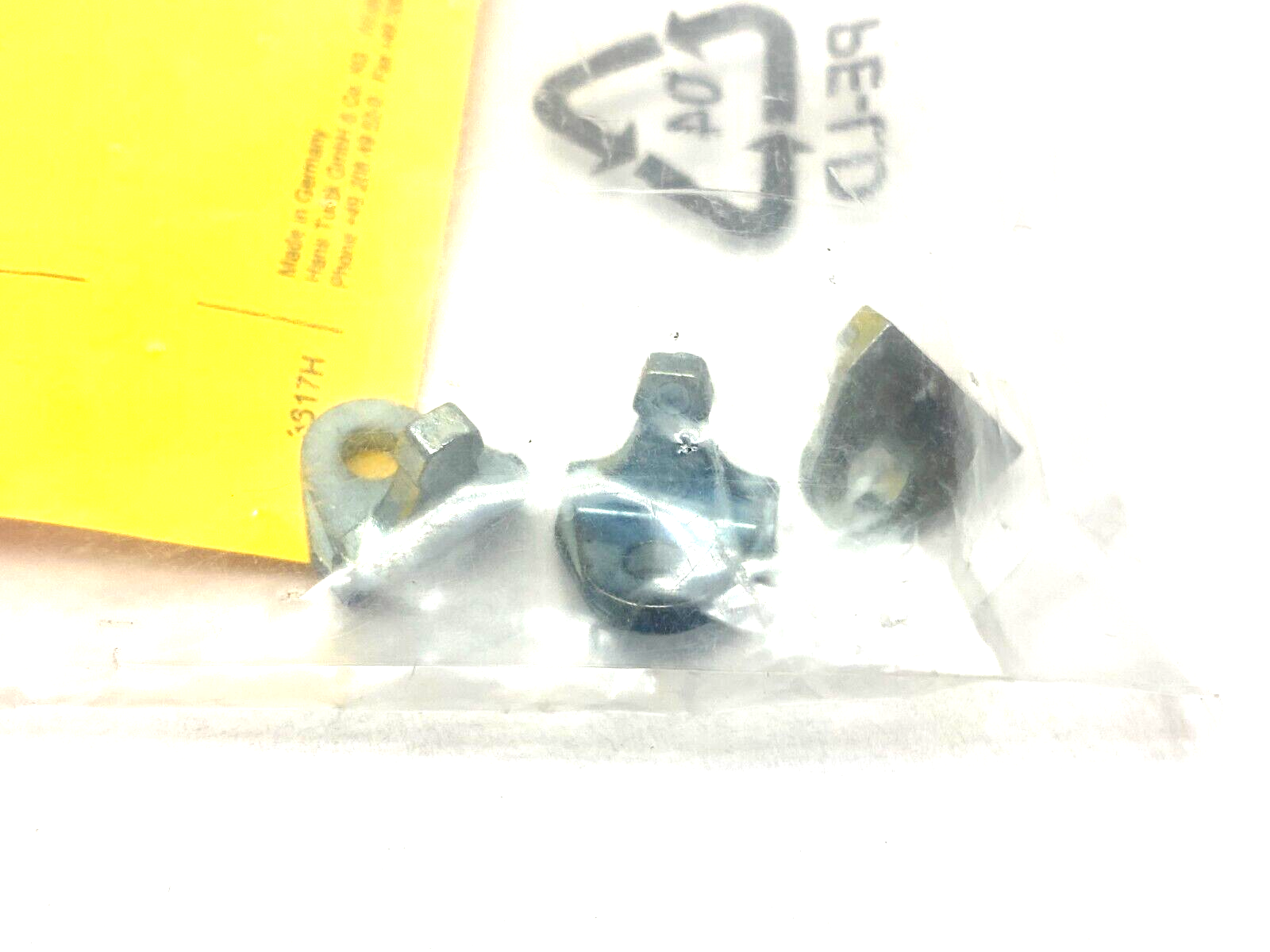 Turck M1.1-Q17L Mounting Bracket For Position Sensors 1590749 - Maverick Industrial Sales