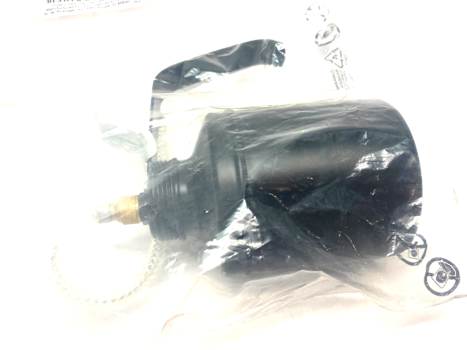 Westward 21EM25 Lever Grip Oiler Can, 1-Pint, Flex-Grip - Maverick Industrial Sales