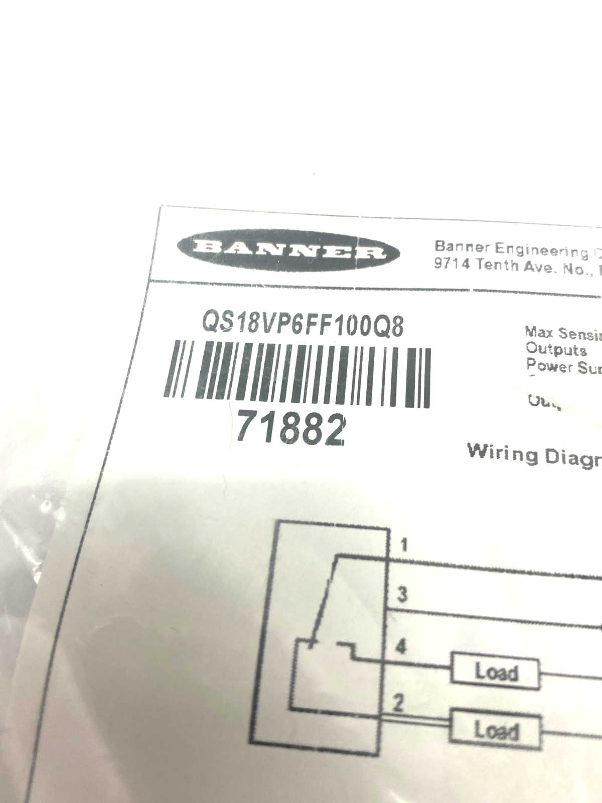 Banner QS18VP6FF100Q8 WORLD-BEAM Fixed Field Photoelectric Sensor 71882 - Maverick Industrial Sales