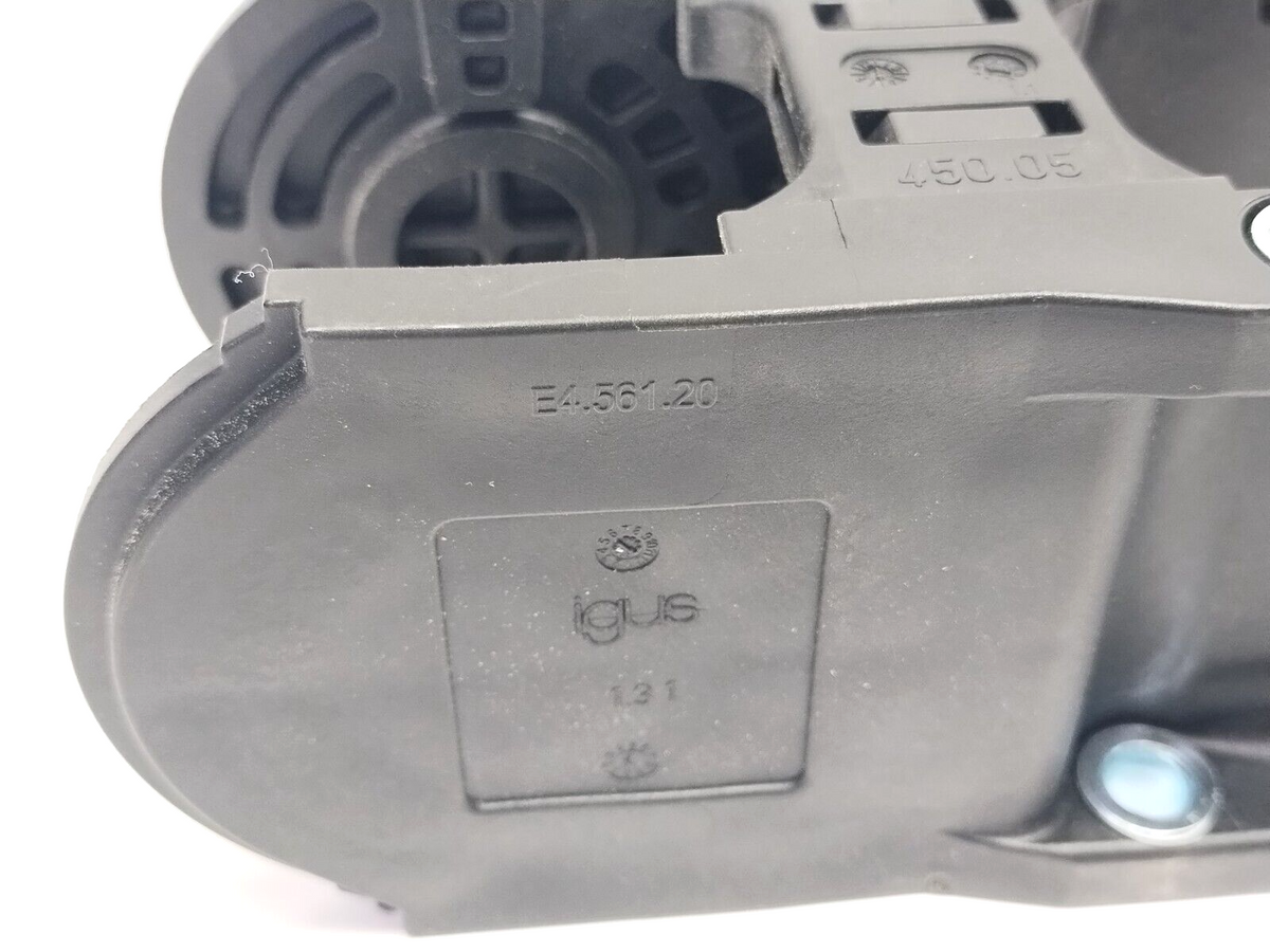 E4-561-20, E4.561.20 | Igus E4-561-20 E-Chain Mounting Bracket KMA, Locking, E4.561.20 - New – Open box - Maverick Industrial Sales