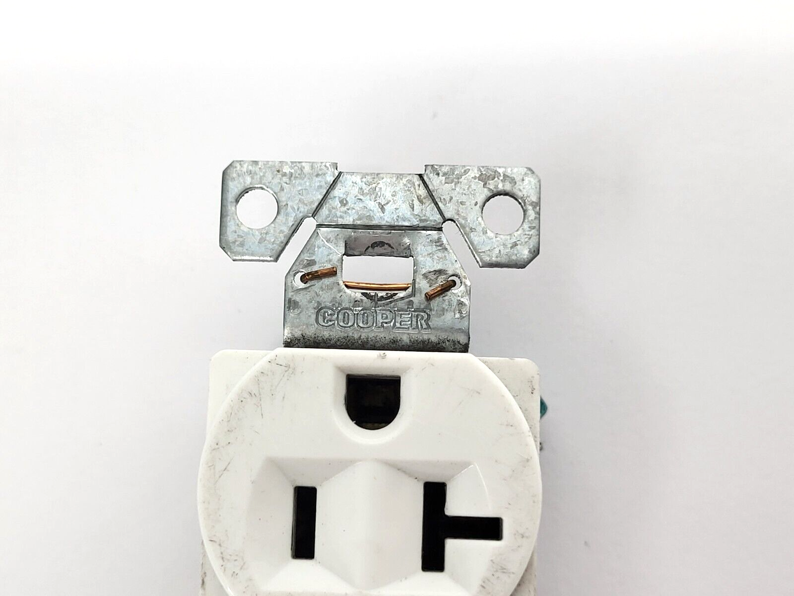 Cooper CR20V Duplex Outlet Recepticles 20A 125V - Maverick Industrial Sales