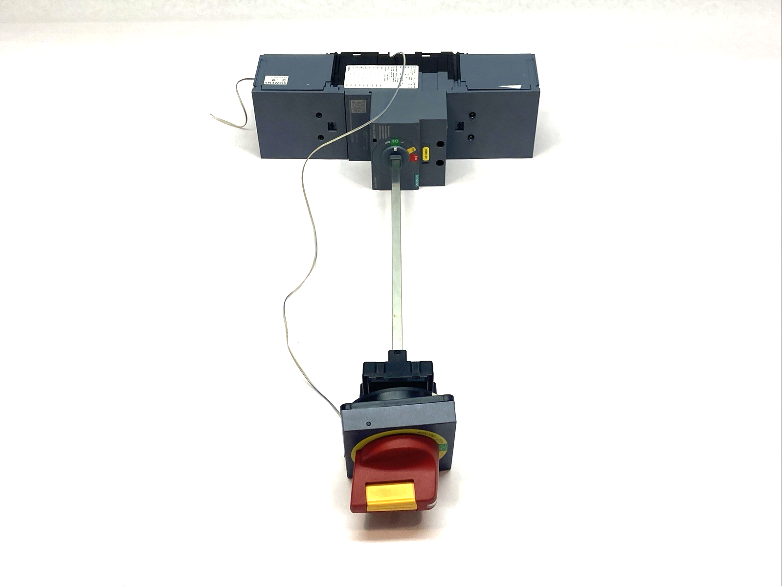 3VA5135-5ED36-0AA0,3VA9137-0FK37 | Siemens 3VA5135-5ED36-0AA0 Circuit Breaker 3-Pole w/ 3VA9137-0FK37 Switch - Used - Maverick Industrial Sales