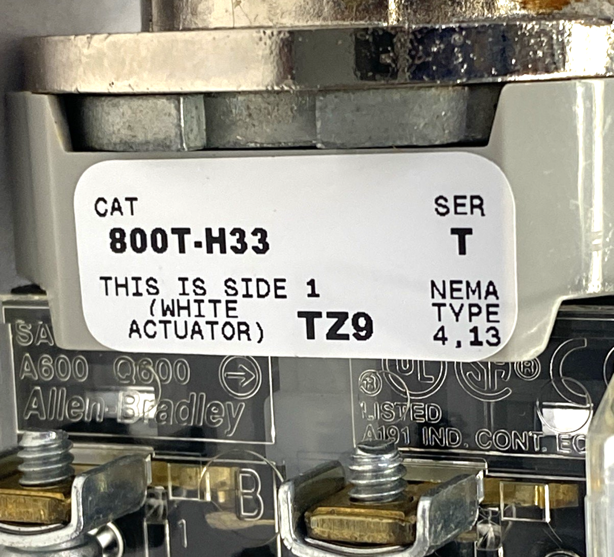 Allen Bradley 800T-H33A Ser. T 2-Pos. Cylinder Lock Selector Switch Type 4/13 - Maverick Industrial Sales