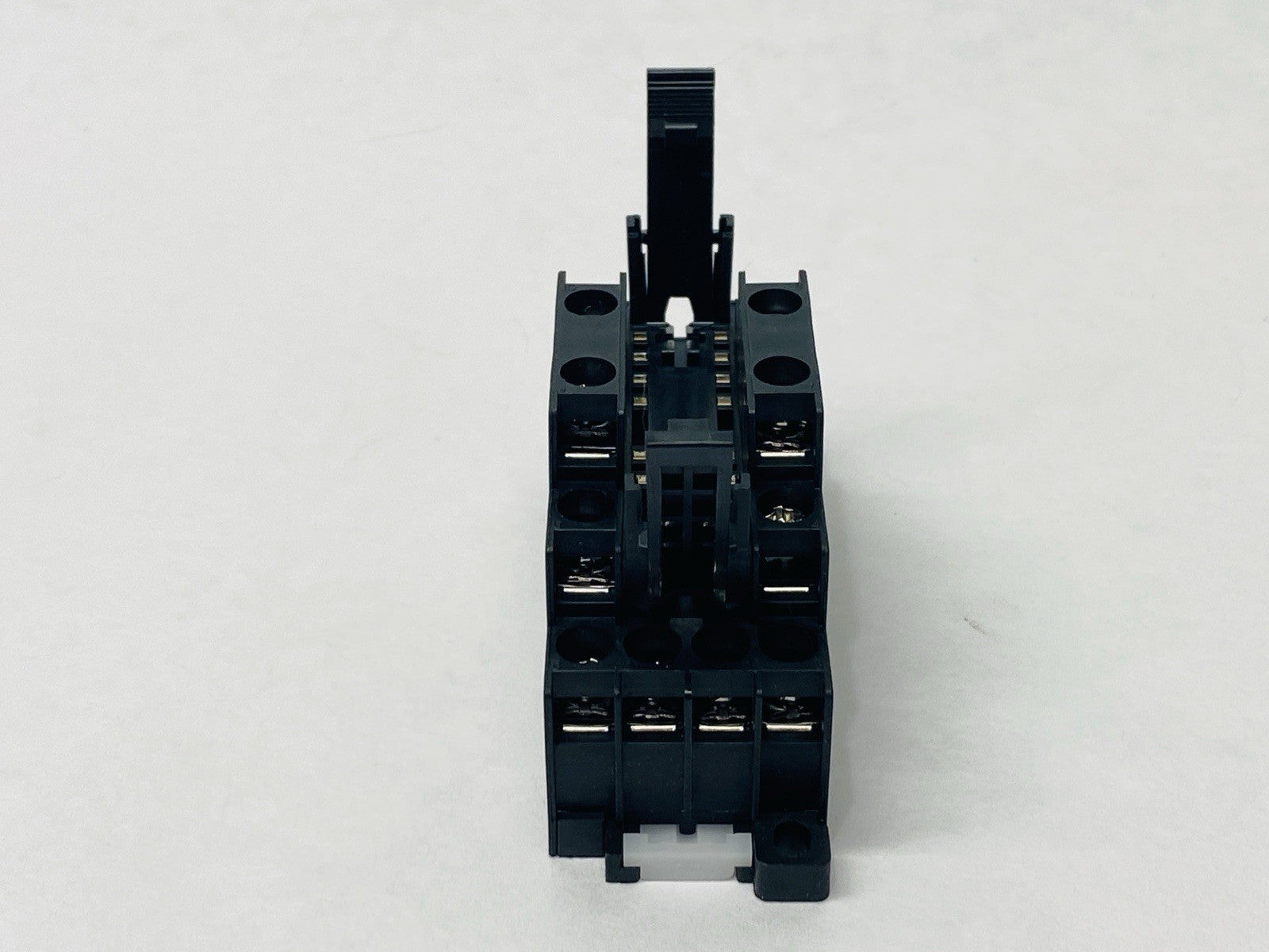 IDEC SF1V-6-07L DIN Rail Relay Socket 14-Pin 6A 250V - Maverick Industrial Sales