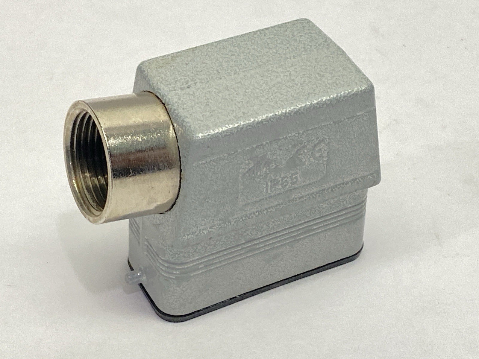 ILME CZAO 15 L21 Hood IL-BRID Side Cable Entry Size 49.16" 2-Pegs Pg21 LOT OF 2 - Maverick Industrial Sales