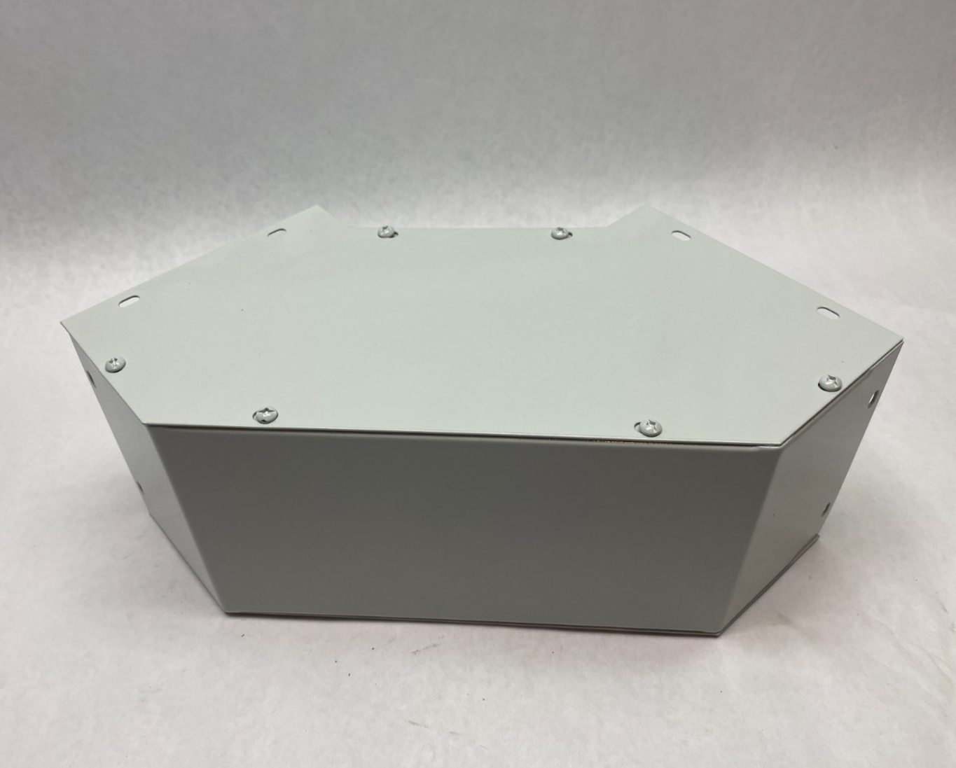 F66G90SE | Hoffman nVent Wireway Elbow Sweep 6" x 6" 90-Deg PAINTED WHITE - New – Open box - Maverick Industrial Sales