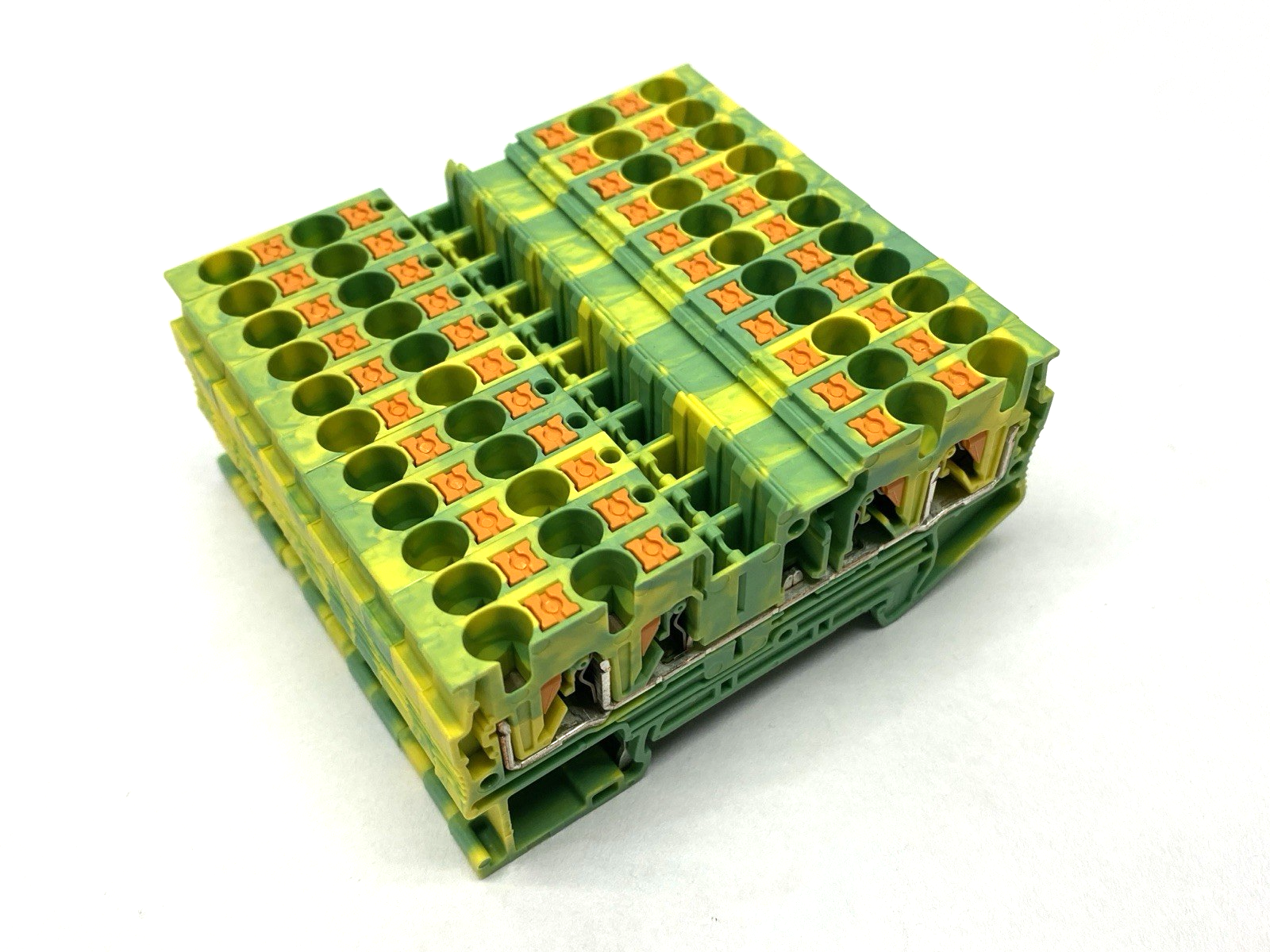 Phoenix Contact PT 4-QUATTRO-PE Prot. Conductor Terminal Block 3211809 LOT OF 9 - Maverick Industrial Sales