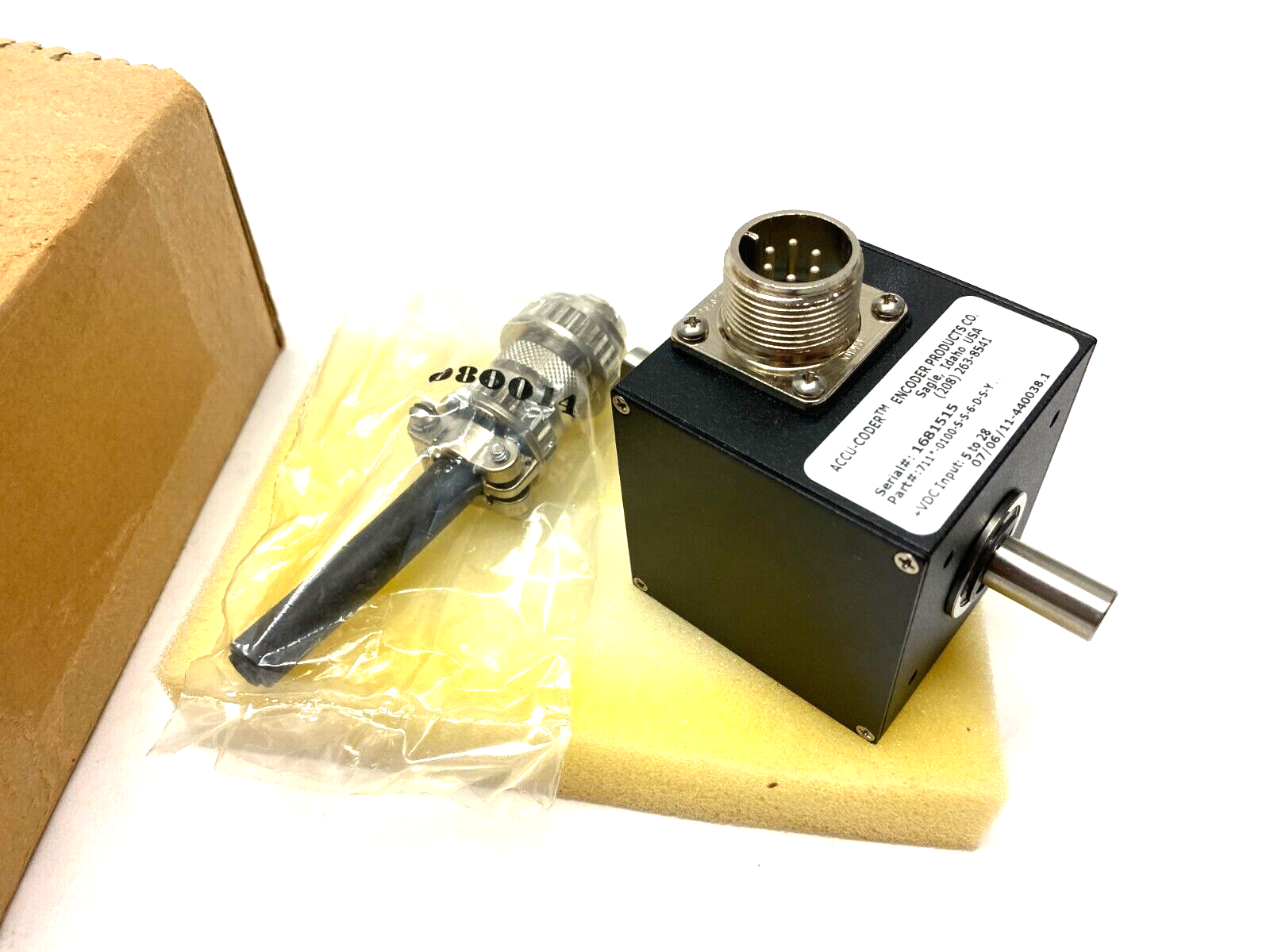Accu-Coder 711*-0100-S-S-6-D-S-Y Incremental Encoder Dual-Shaft 711*0100S 6-0011 - Maverick Industrial Sales