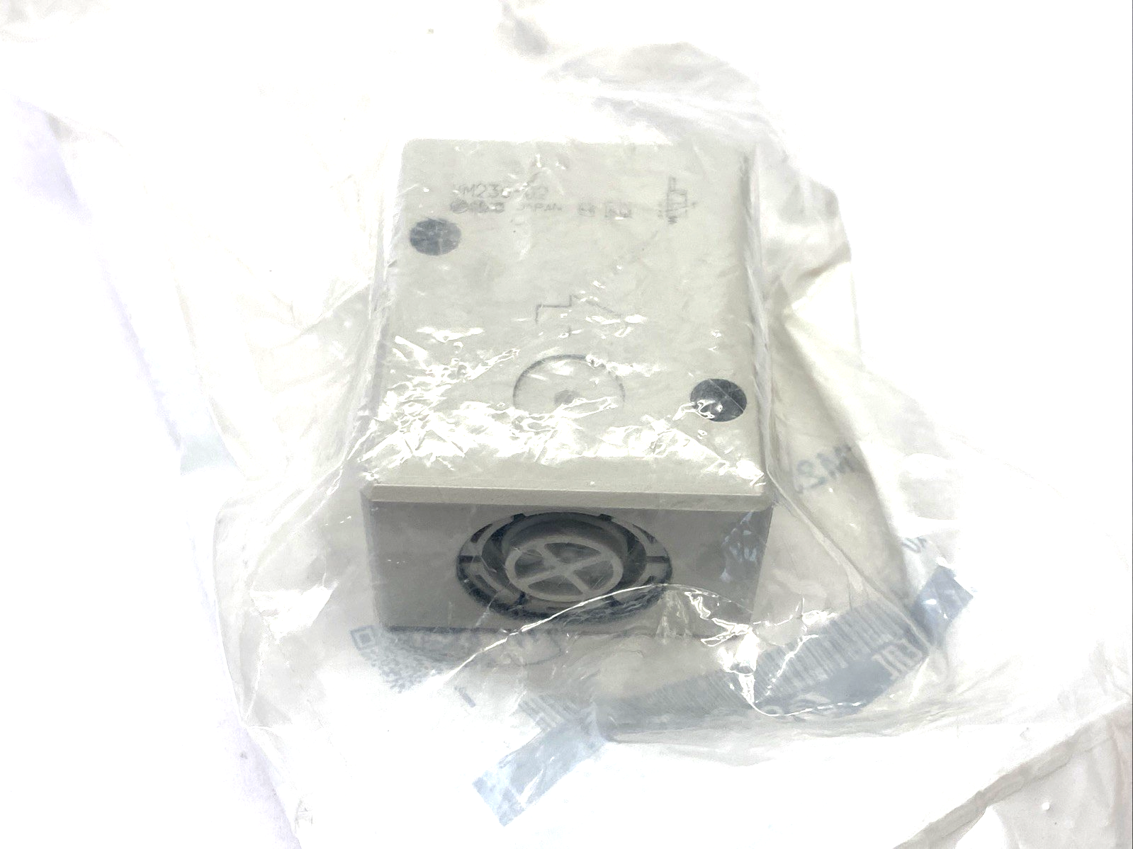 SMC VM230-02-00A 2/3 Port Mechanical Valve - Maverick Industrial Sales
