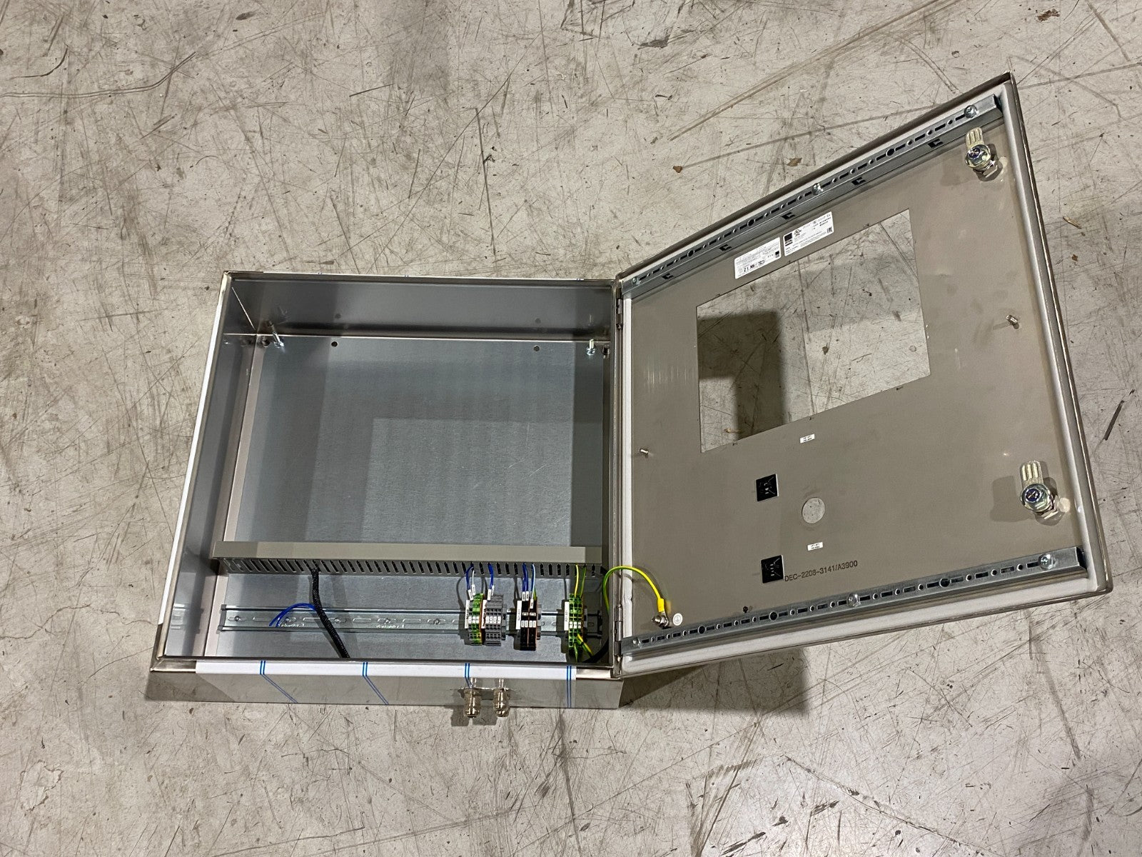 9405600 | Rittal KEL 9405.600 Stainless Steel Enclosure 600x600x210mm HOLE CUT - New – Open box - Maverick Industrial Sales