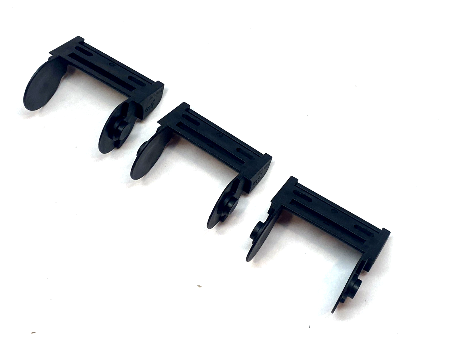 Igus 2607.4PZ E‑Chain Mounting Bracket LOT OF 3 - Maverick Industrial Sales