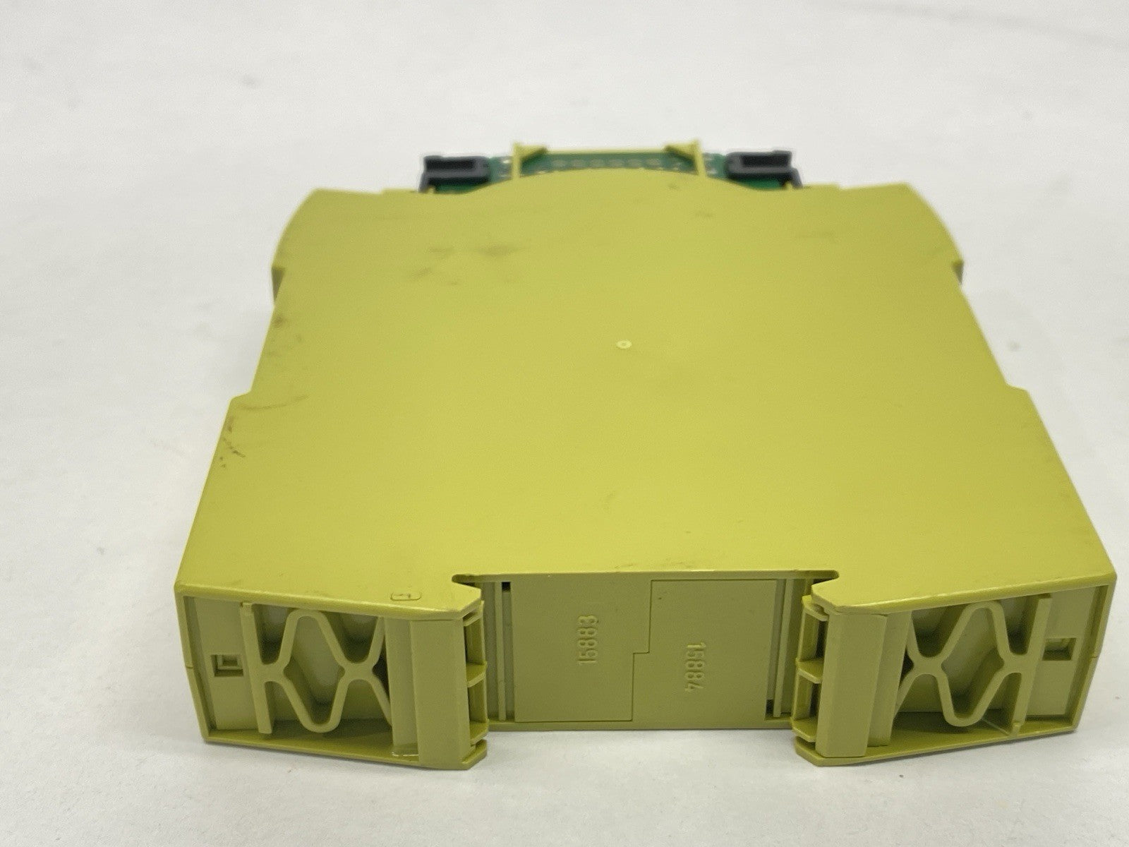 Pilz PNOZ s4 24VDC 3n/o 1n/c Standalone Sigma Safety Relay 750104 NO COVER - Maverick Industrial Sales