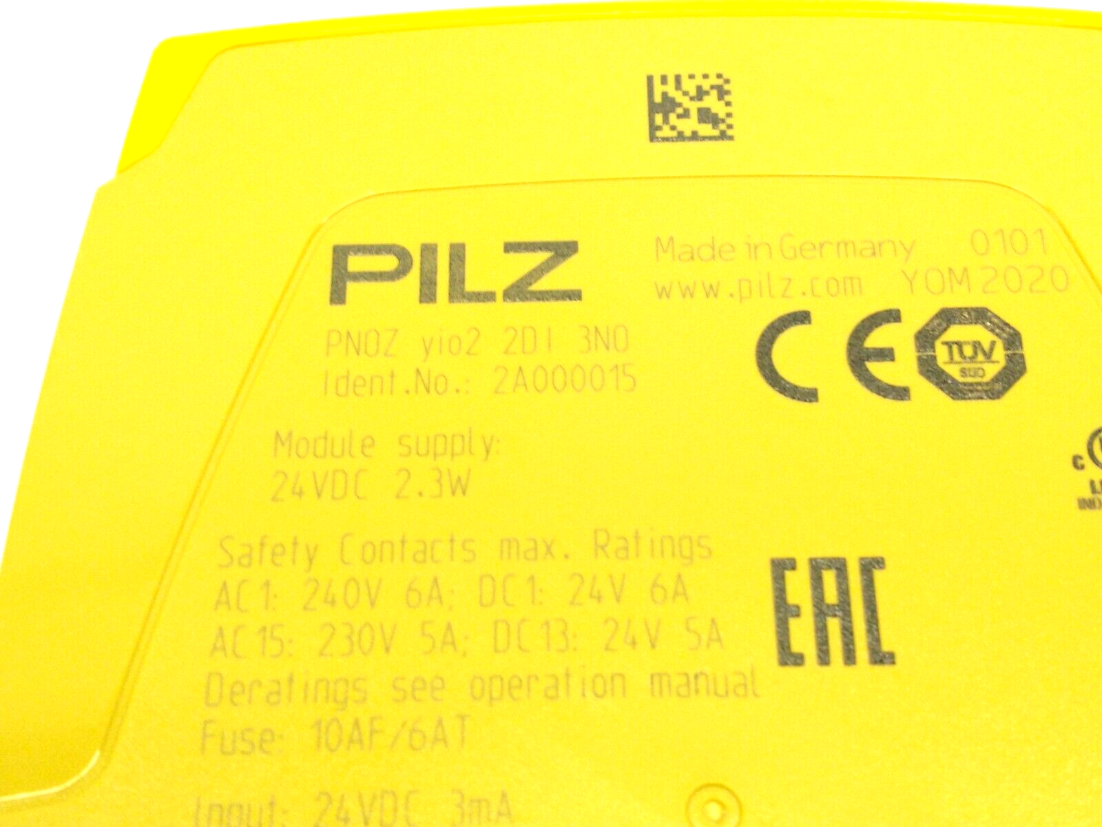Pilz PNOZ yio2 2DI 3NO Modular Safety Relay Expansion Module 24VDC 2.3W 2A000015 - Maverick Industrial Sales