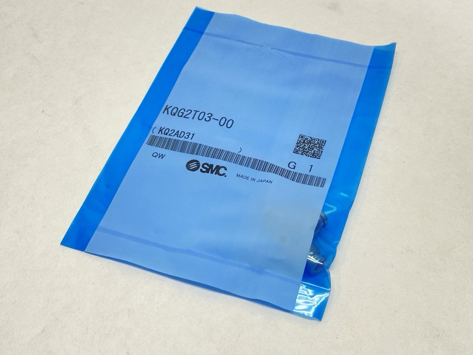 KQG2T03-00 | SMC KQC Union Tee Fitting Stainless Steel 5/32" OD - New - Maverick Industrial Sales