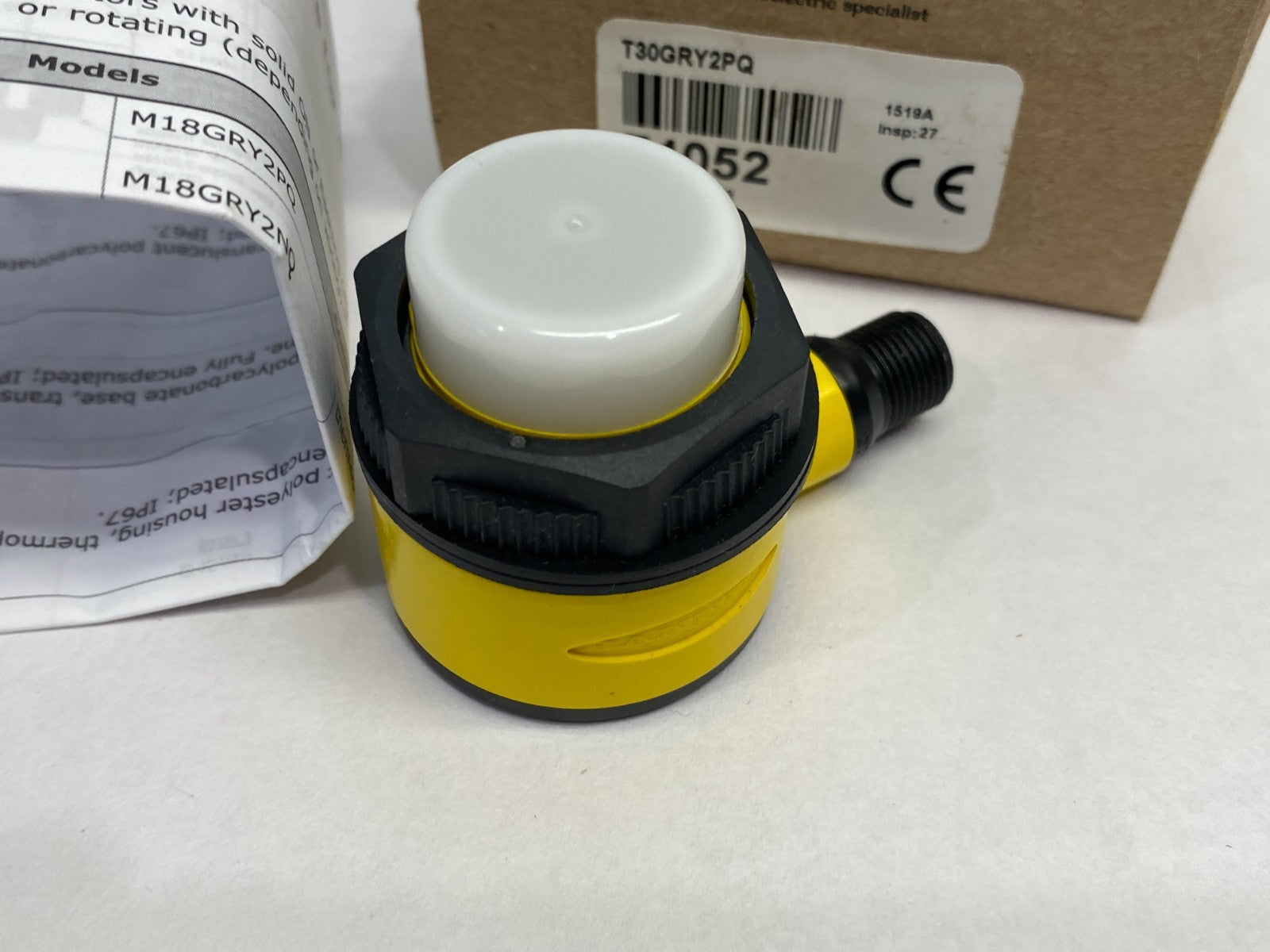 Banner T30GRY2PQ EZ-LIGHT Right Angle 30mm Indicator, Panel Mount 3-Color, 74052 - Maverick Industrial Sales