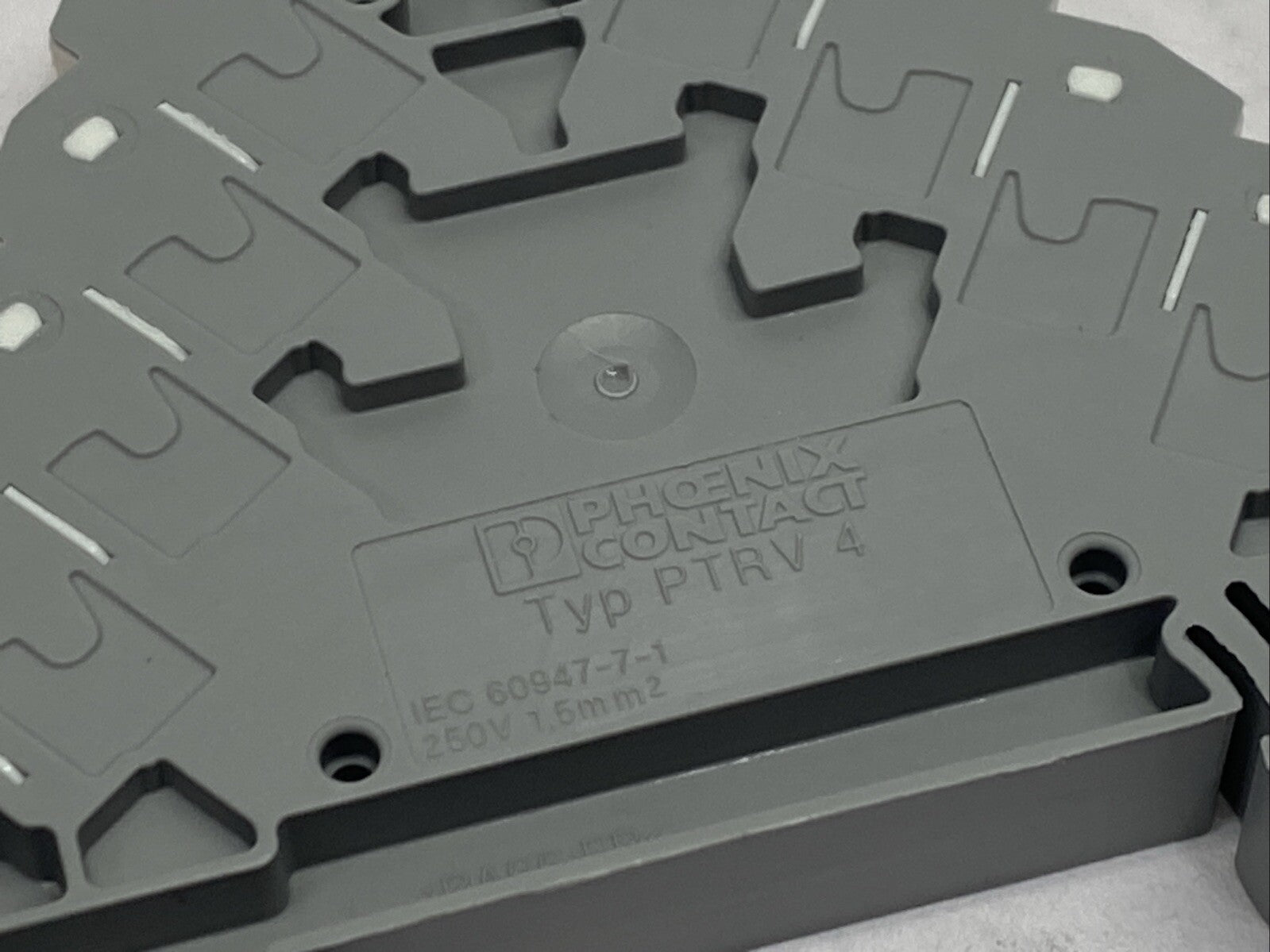 Phoenix Contact PTRV 4/GY Marshalling Panel Terminal Block Gray 3270117 LOT OF 7 - Maverick Industrial Sales