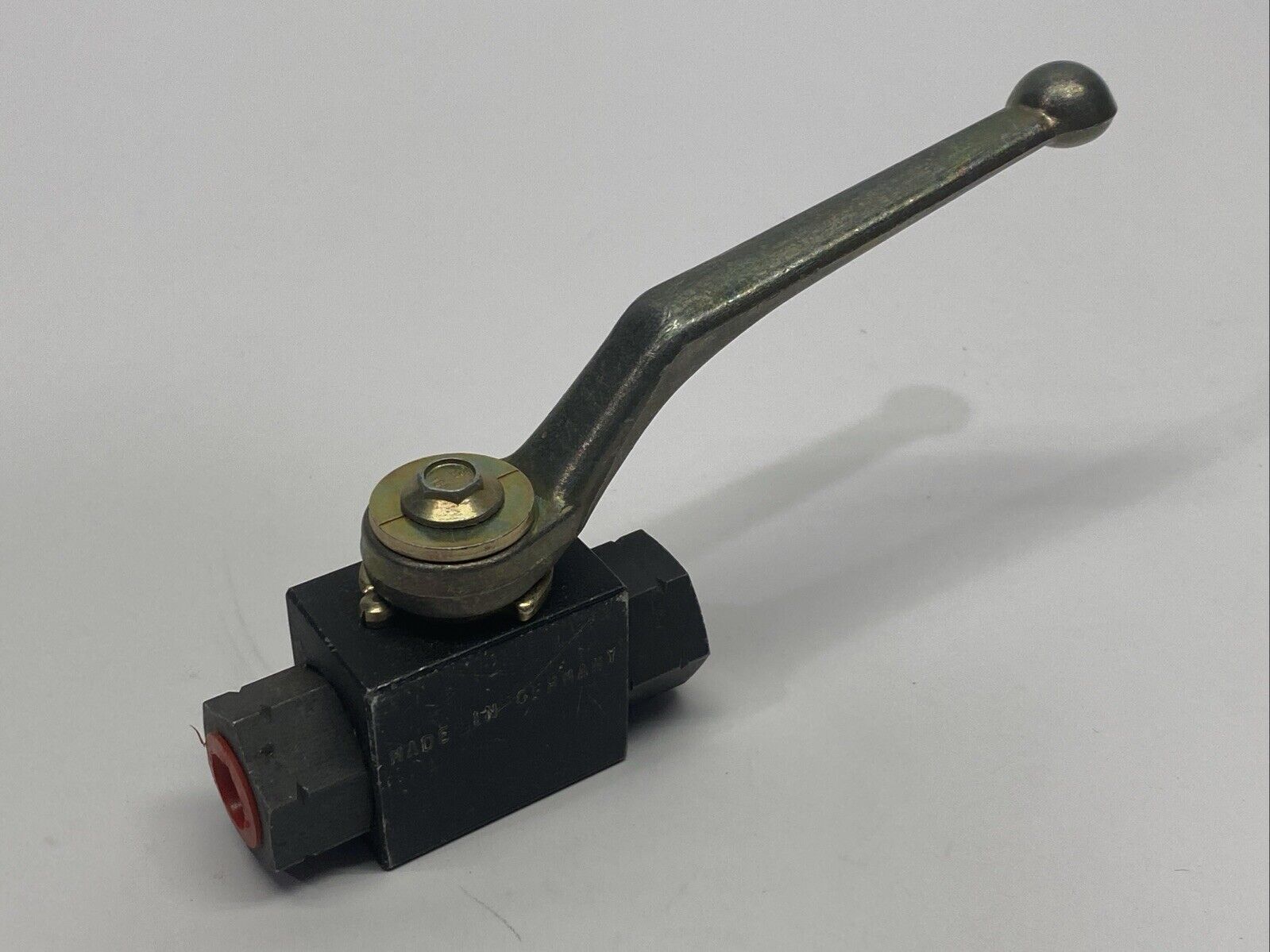 MHA Stauf BBV200 40 01 M 2-Way Bronze Ball Valve - Maverick Industrial Sales