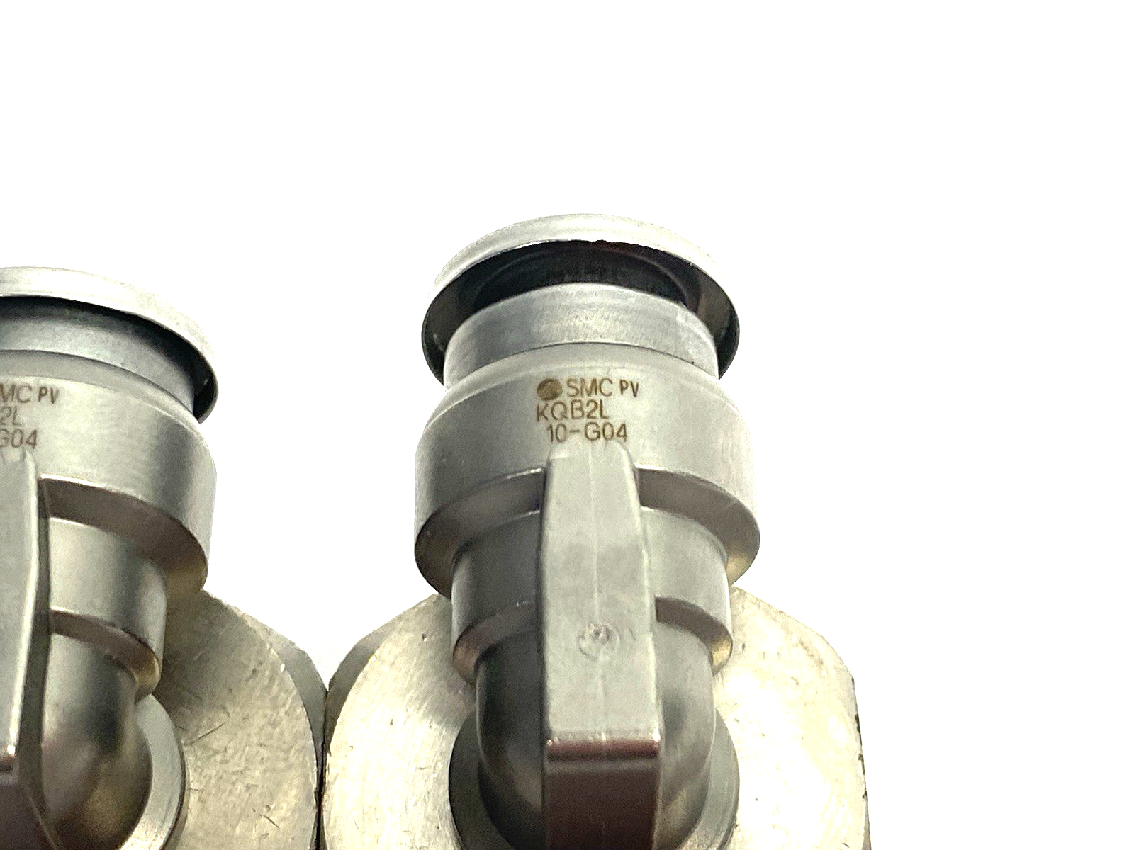 KQB2L10-G04 | SMC Metal Male Elbow Swivel Fitting 10mm OD Tube LOT OF 2 - New – Open box - Maverick Industrial Sales