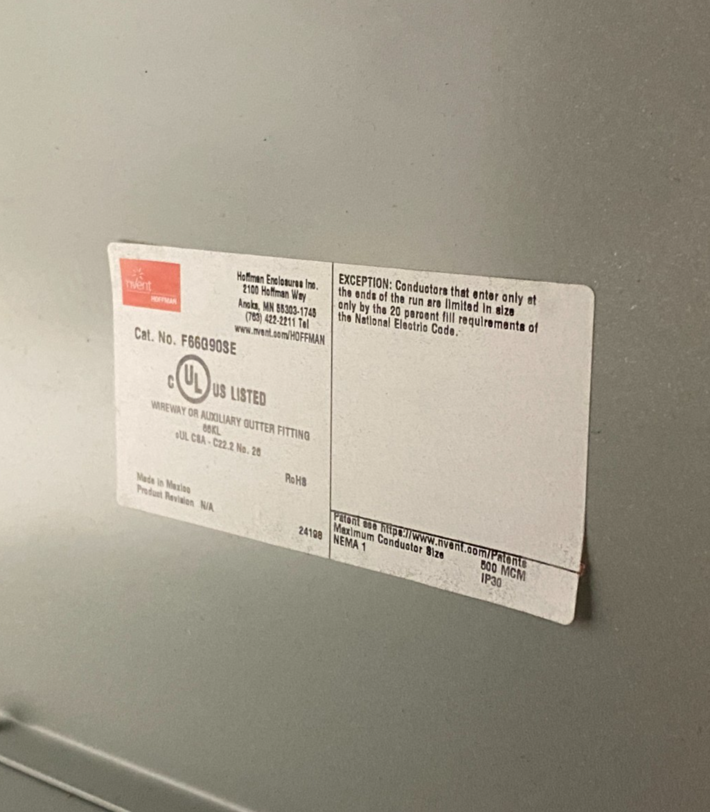 F66G90SE | Hoffman nVent Wireway Elbow Sweep 6" x 6" 90-Deg PAINTED WHITE - New – Open box - Maverick Industrial Sales