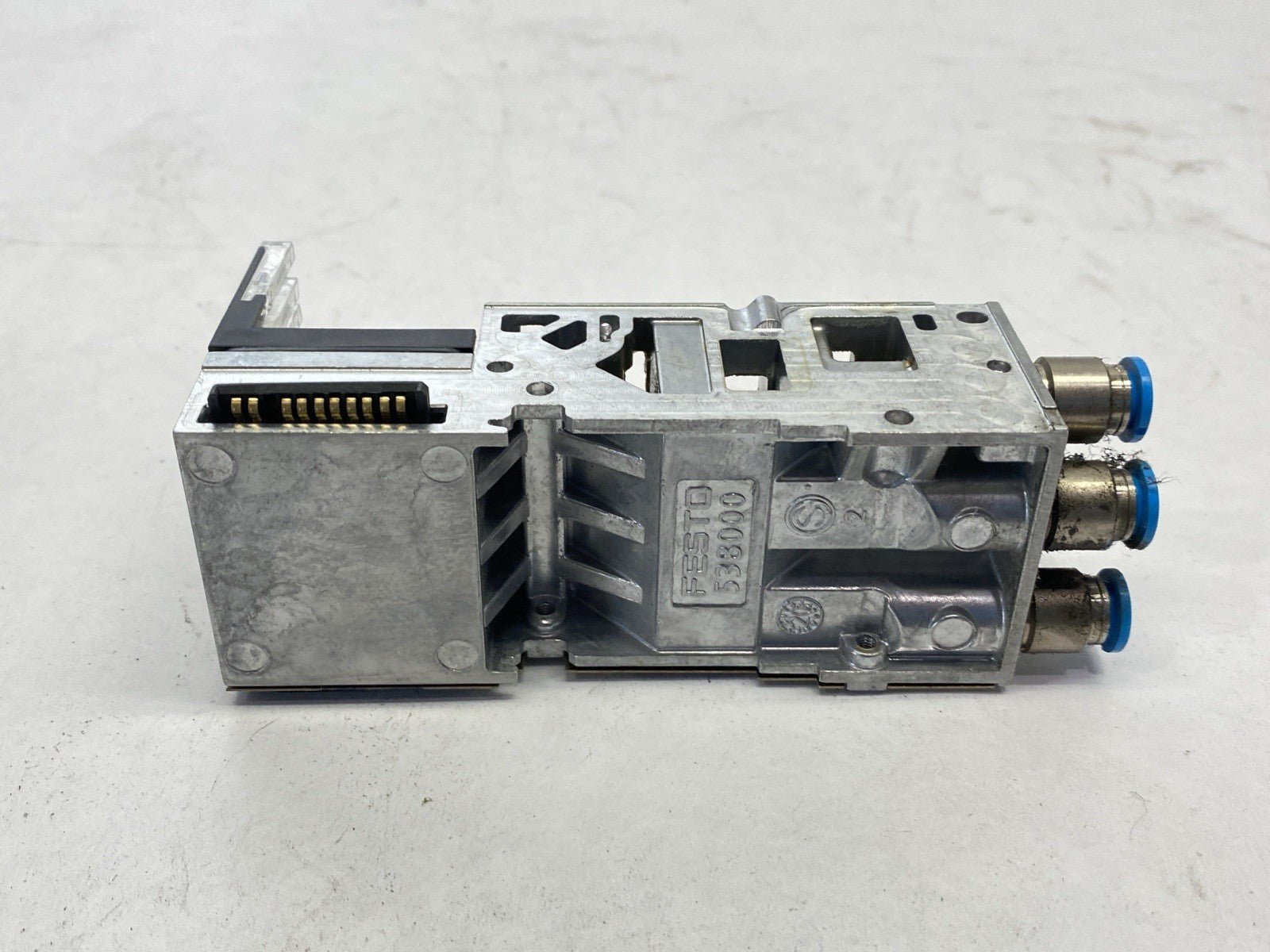 Festo VMPA2-FB-EMG-4 Electronic Module 537984 w/ VMPA2-FB-AP-2-1 Sub Base 538000 - Maverick Industrial Sales