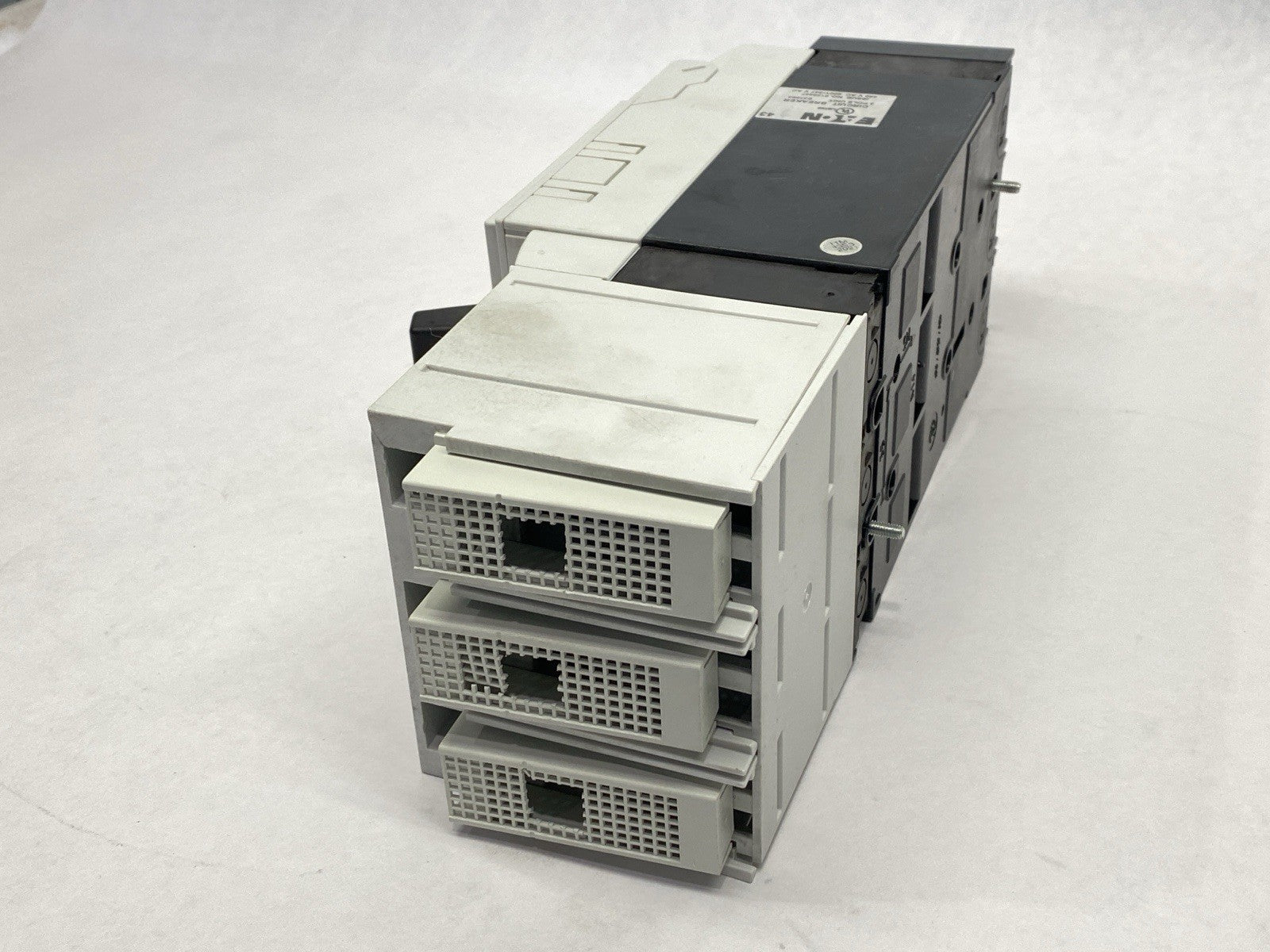 Eaton NZMB2-A125-NA NZM Series Circuit Breaker 3-Pole 100-125A 440VAC - Maverick Industrial Sales