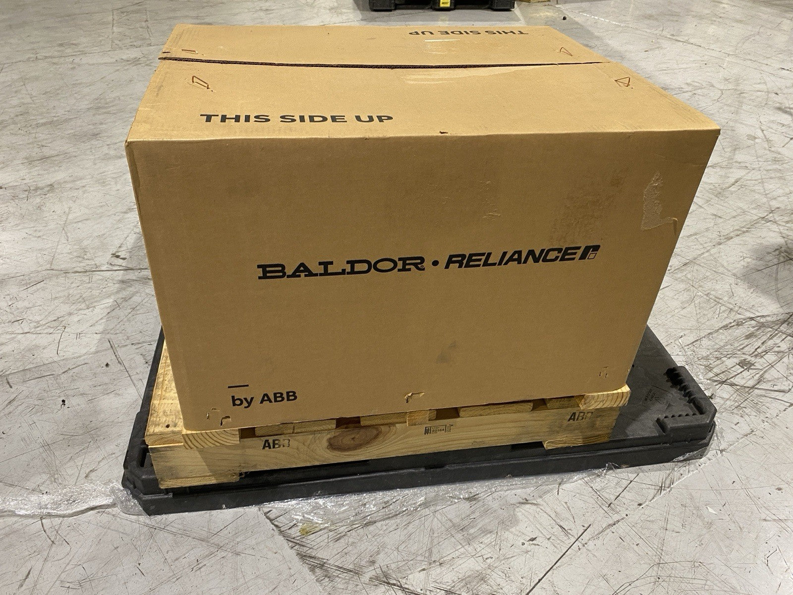 ABB Baldor Super-E VEM2333T 15HP 1765 RPM 230/460V 3PH FR: 254TC TEFC - Maverick Industrial Sales