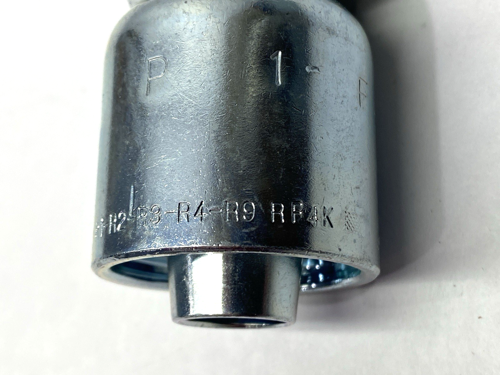 1FU43-12-12 | Parker Crimp Style Hydraulic Hose Fitting 3/4" Port 3/4" Hose I.D. - New – Open box - Maverick Industrial Sales