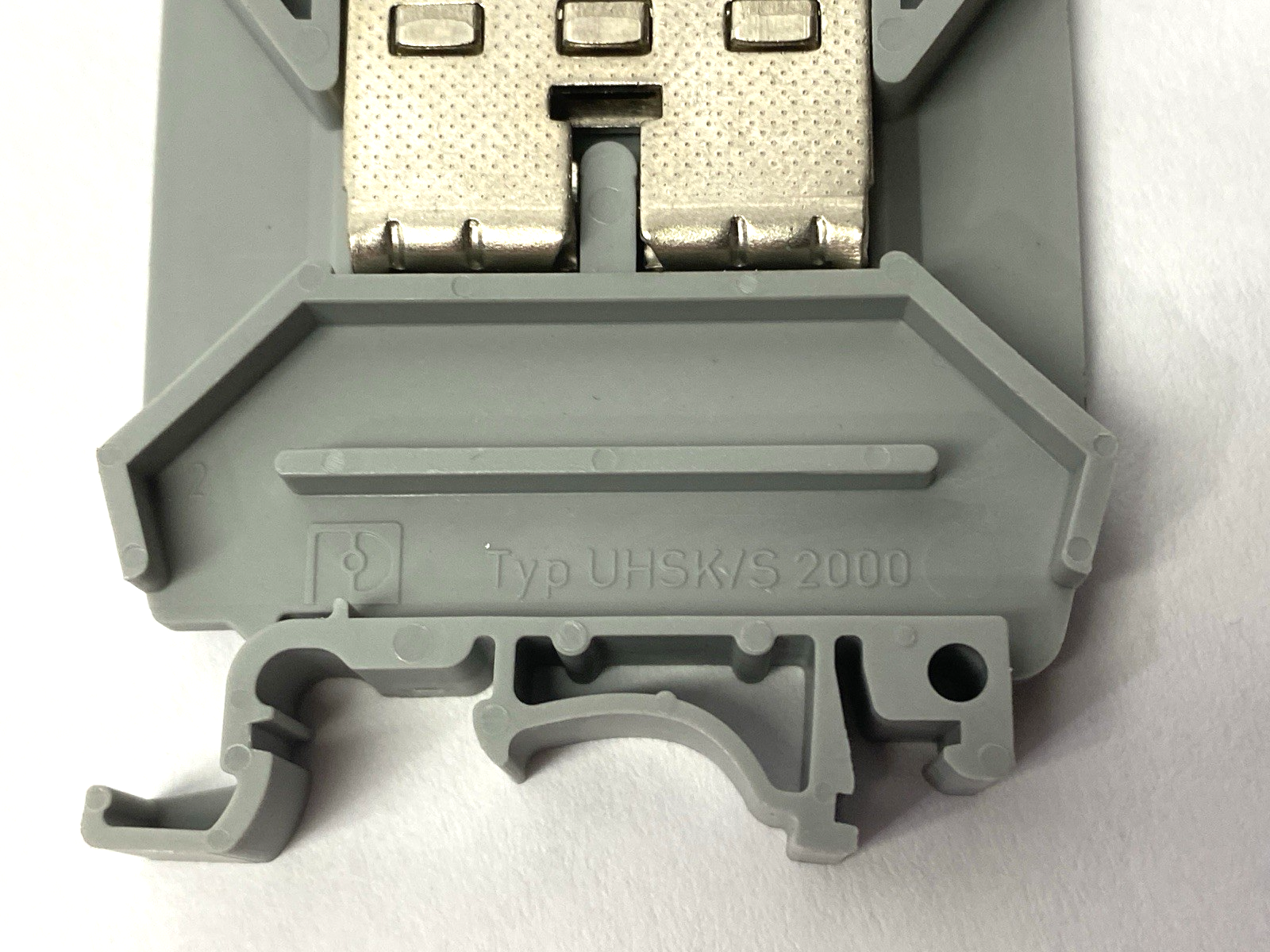 UHSK/S 2000 | Phoenix Contact Feed-Through Terminal Block 0704076 - Used - Maverick Industrial Sales