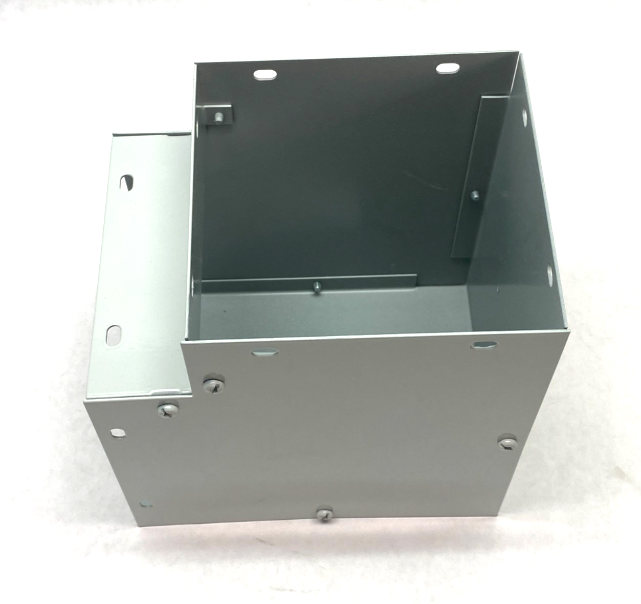 F66G90E | Hoffman nVent 90-Degree Elbow Wireway Fitting 6" x 6" PAINTED WHITE - New – Open box - Maverick Industrial Sales