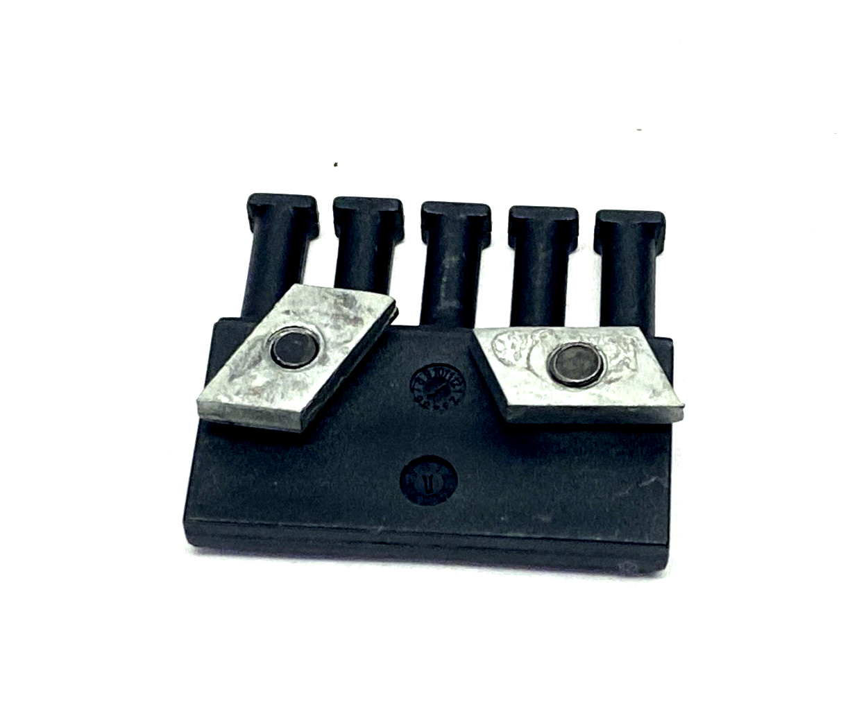 Igus 3050-ZBKMA Chainfix Tiewrap Plate For E-Chain 3050-ZB LOT OF 3 - Maverick Industrial Sales