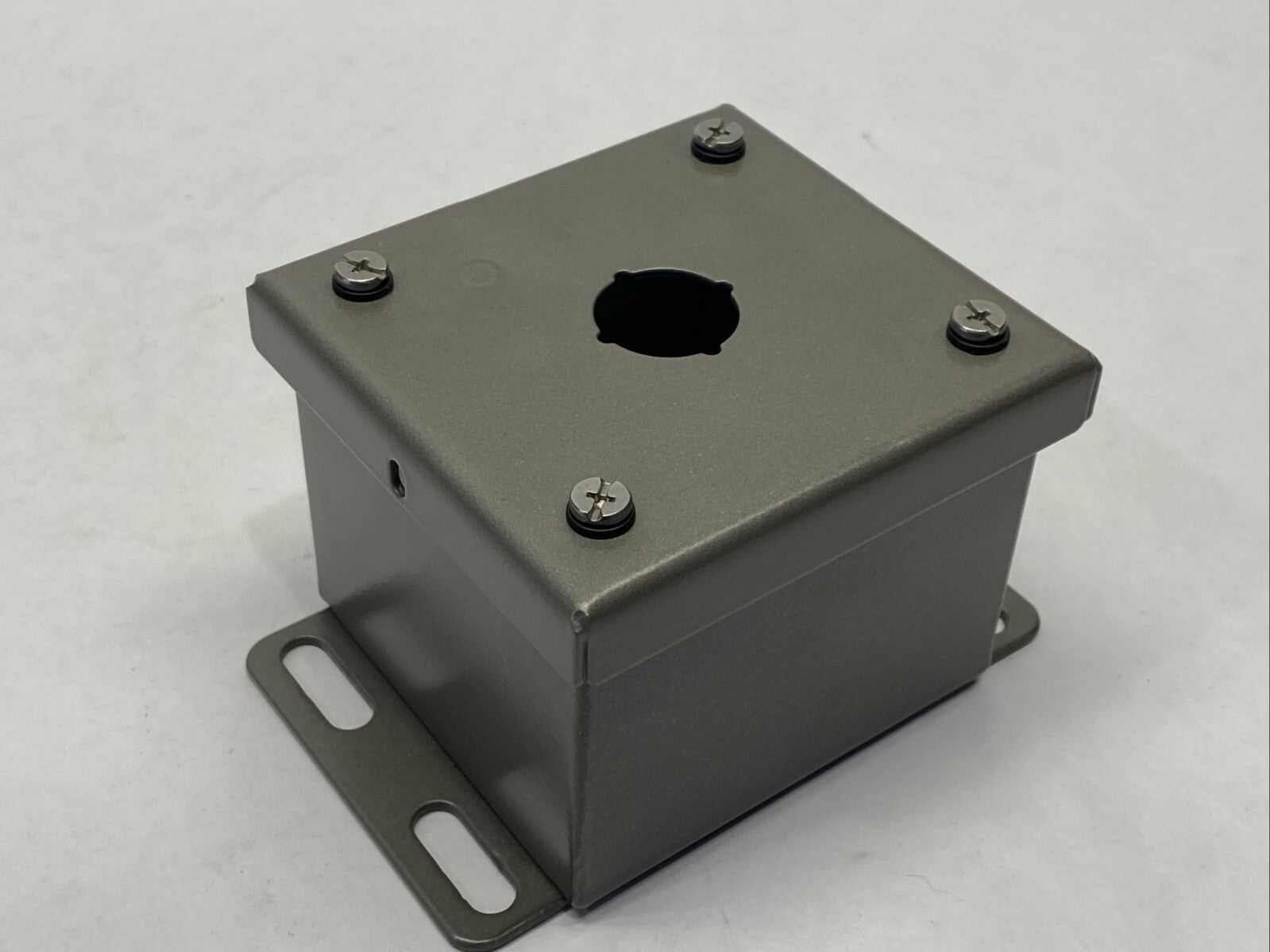 Saginaw SCE-1PBI PB Enclosure 3.5" x 3.25" x 2.75" - Maverick Industrial Sales
