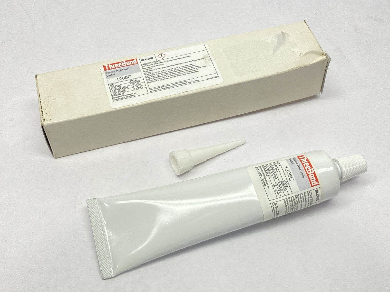 Threebond 1206C Silicone Type Liquid Gasket 200g Expired 2020 09 - Maverick Industrial Sales