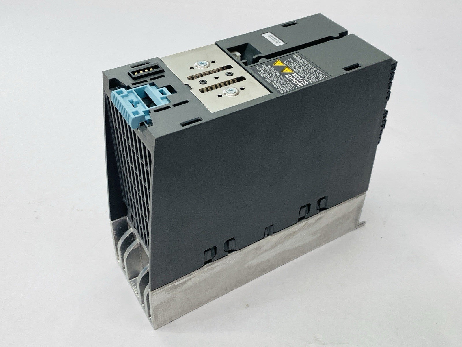 Siemens 6SL3210-1PE13-2AL1 SINAMICS Frequency Converter 1.1kW 1.5HP PM240-2 - Maverick Industrial Sales
