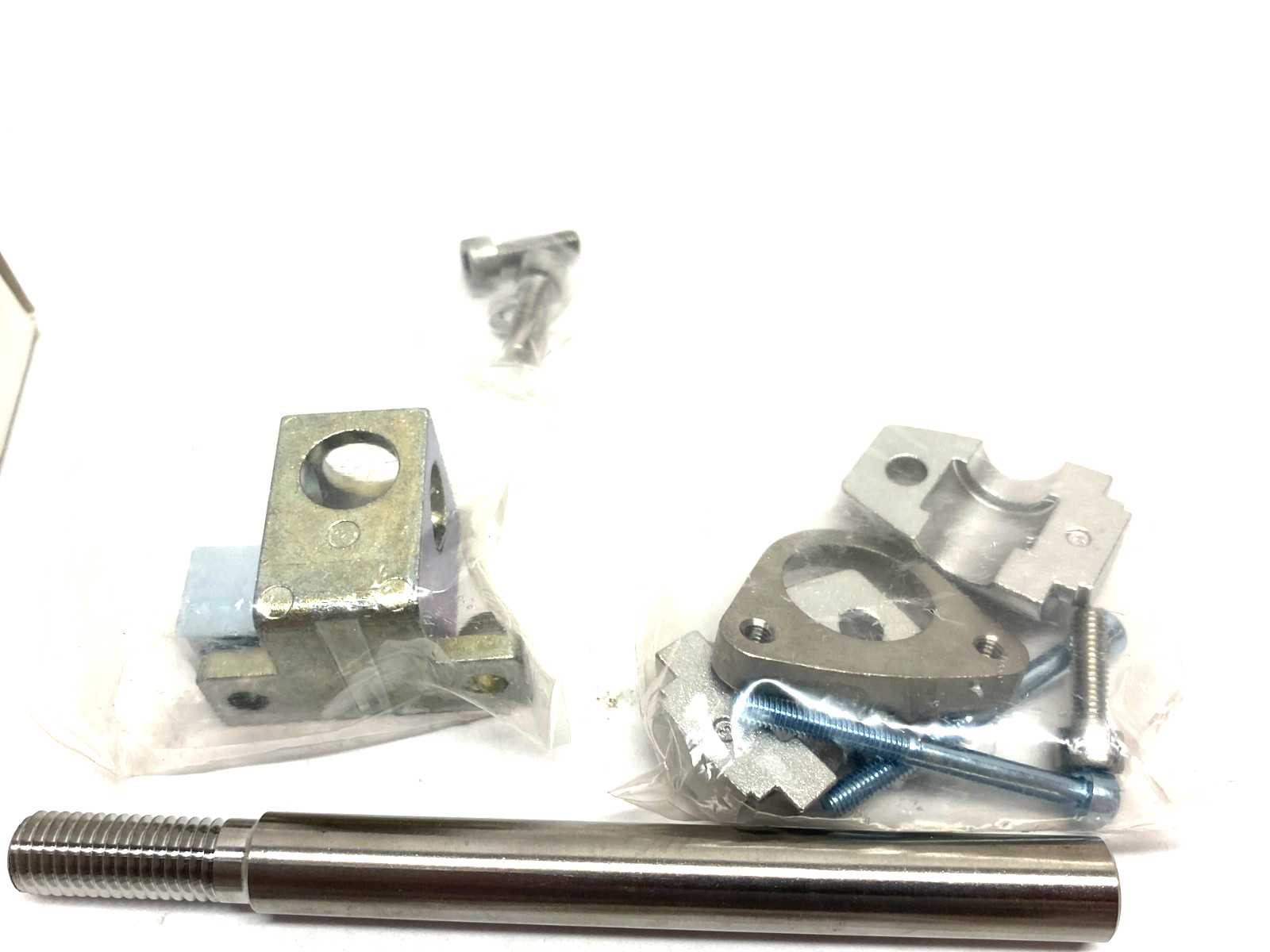 Ifm E21079 Mounting Bracket Set SET E2D101+E20951+E20938 - Maverick Industrial Sales