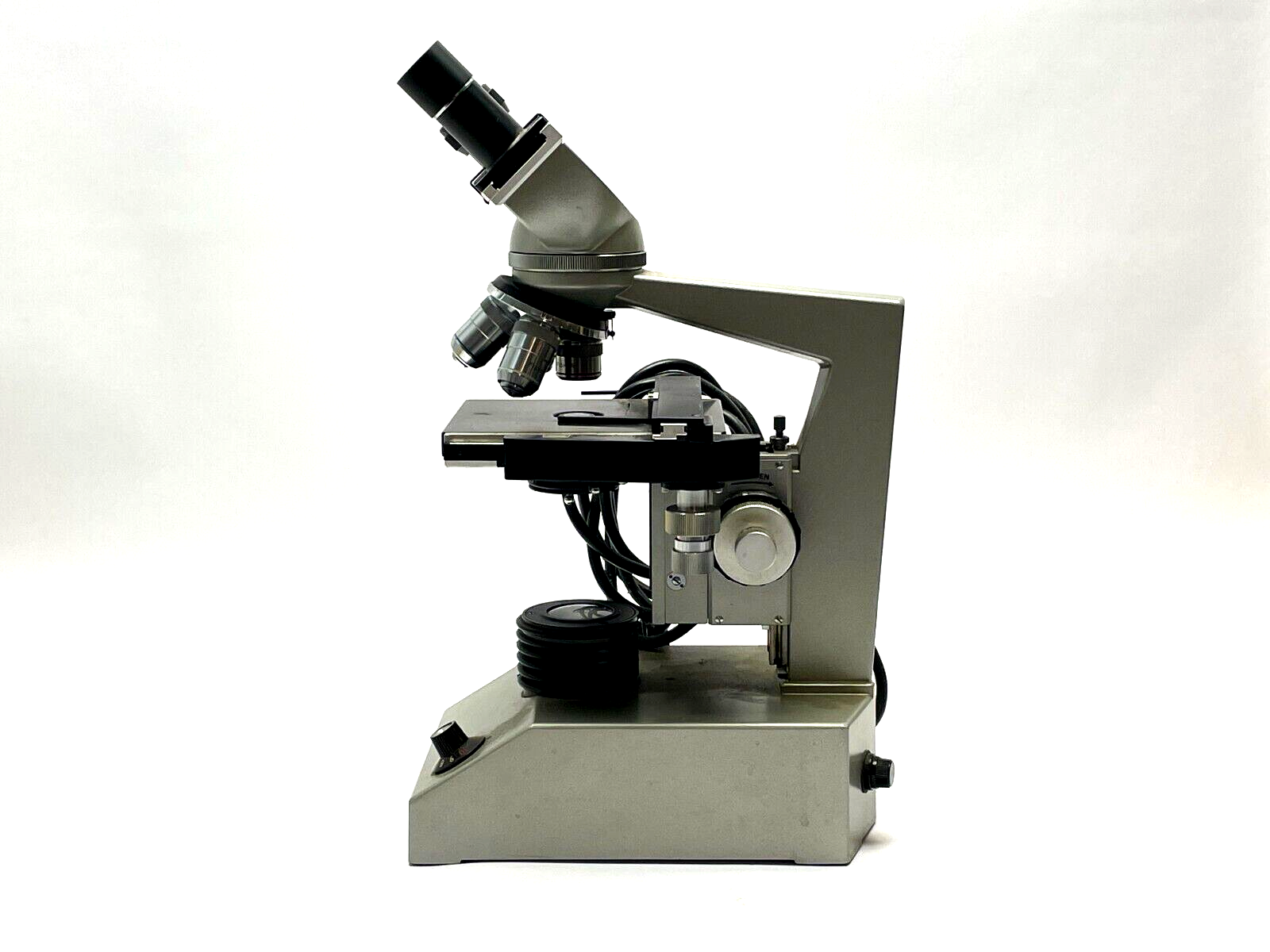Fisher Scientific 23715 Microscope w/ 120V 30W Lamp in Stand - Maverick Industrial Sales
