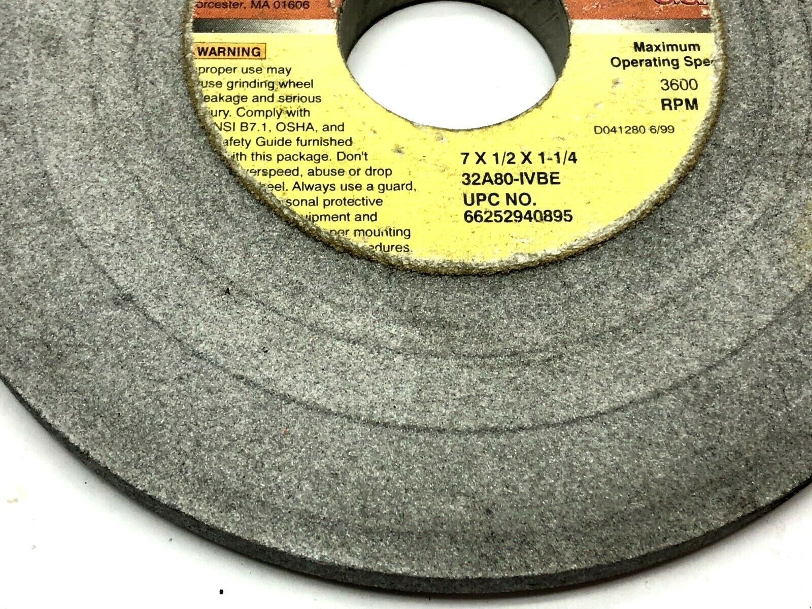 Norton 32A80-IVBE Grinding Wheels 1-1/4" Bore 3600 RPM LOT OF 5 - Maverick Industrial Sales