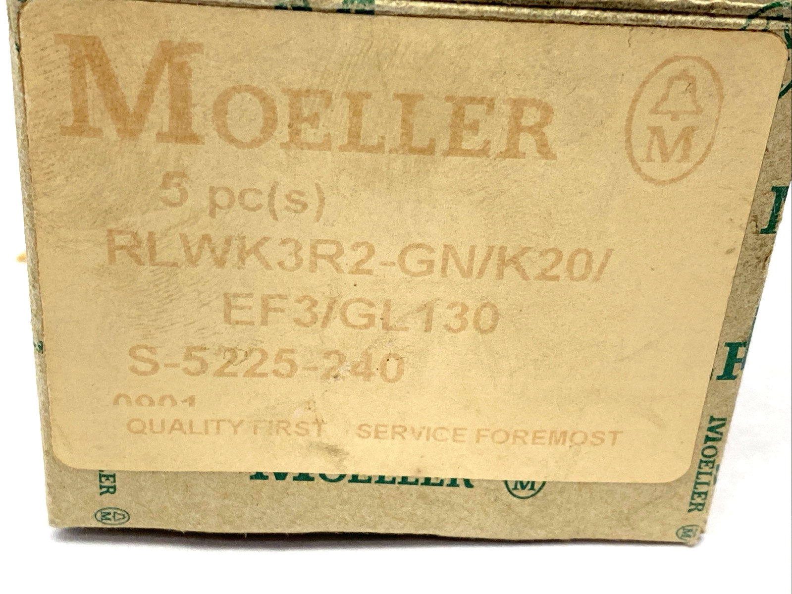 Moeller S-5225-240 3-Pos. Selector Switch, Green RLWK3R2-GN/K20/EF3/GL130 5-PACK - Maverick Industrial Sales