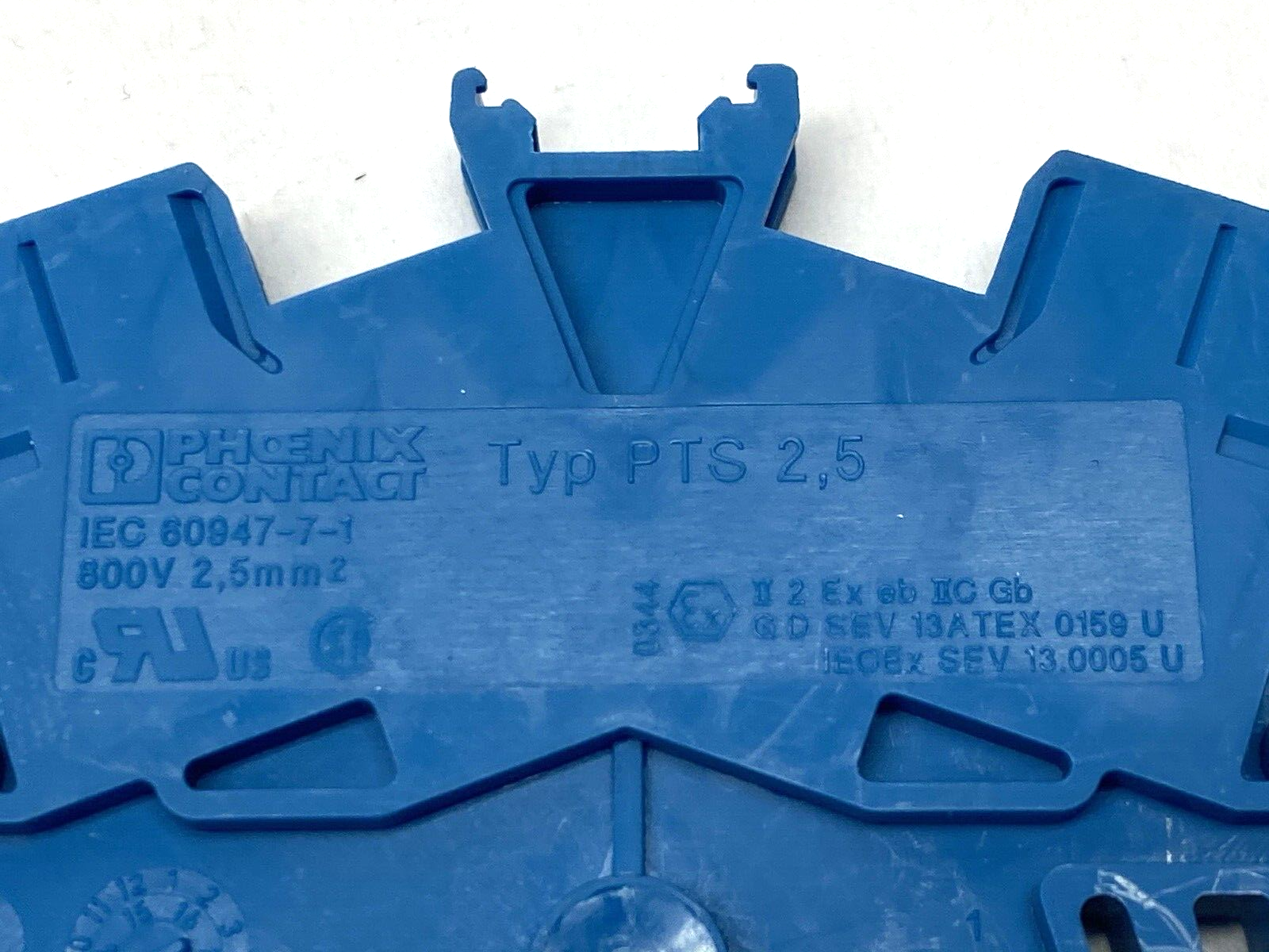 Phoenix Contact 3211922 Disconnect Terminal Block PTS 2,5 BU LOT OF 17 - Maverick Industrial Sales