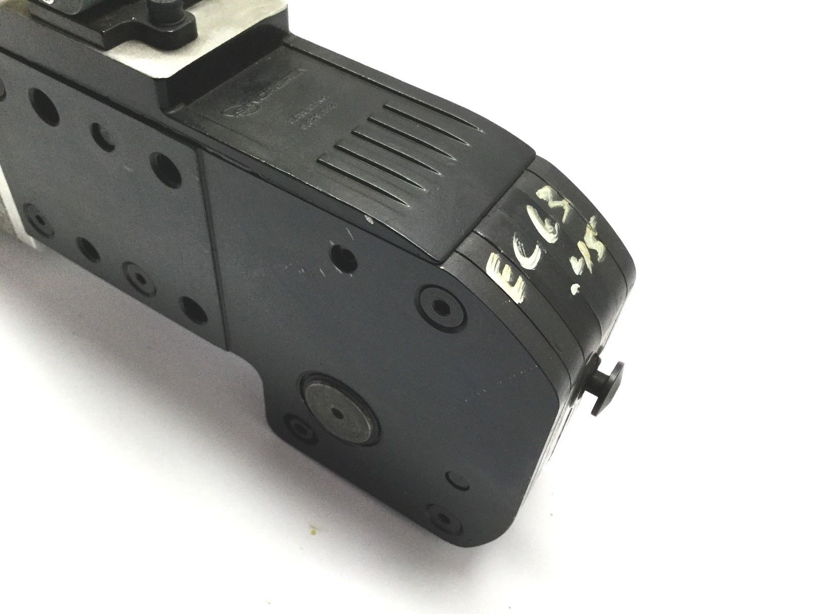 Norgren EC63D-A-0-90A-R-45-1-0 Pneumatic Robotics Power Clamp - Maverick Industrial Sales