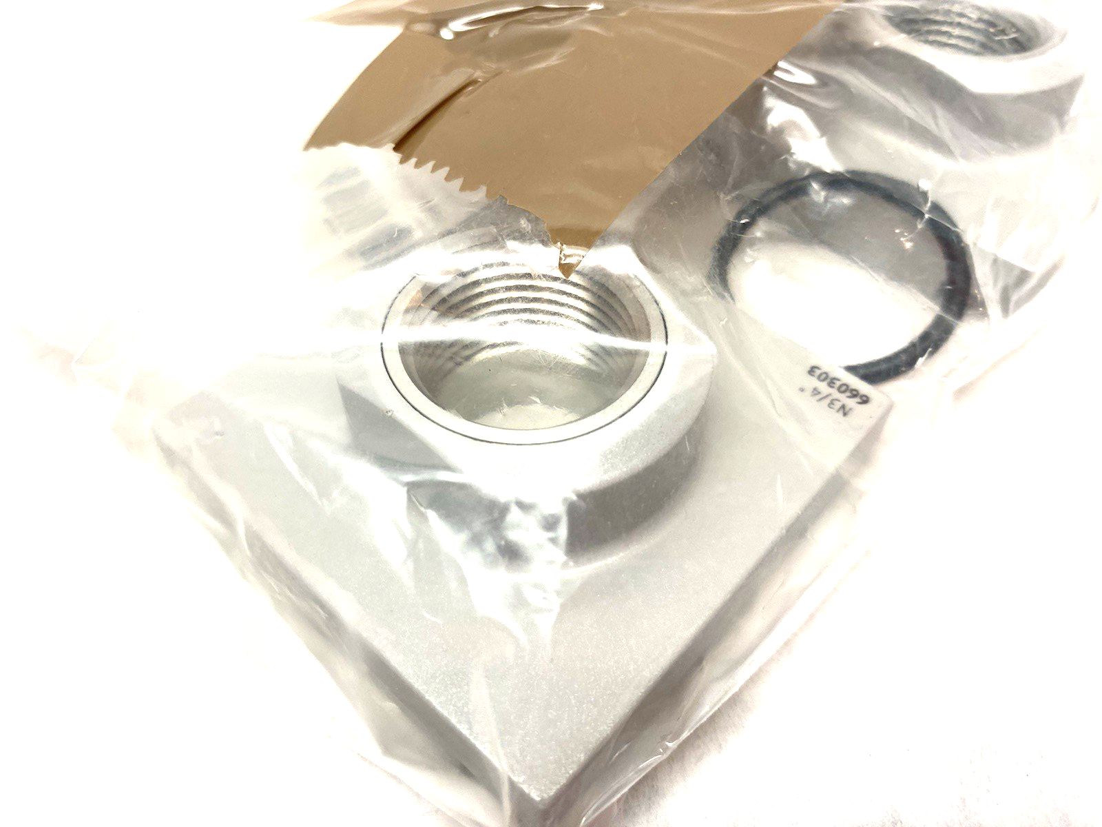 Festo MS6N-AQS Size 6 Sub-Base SET, 3/4" NPT Connection, 526079 - Maverick Industrial Sales