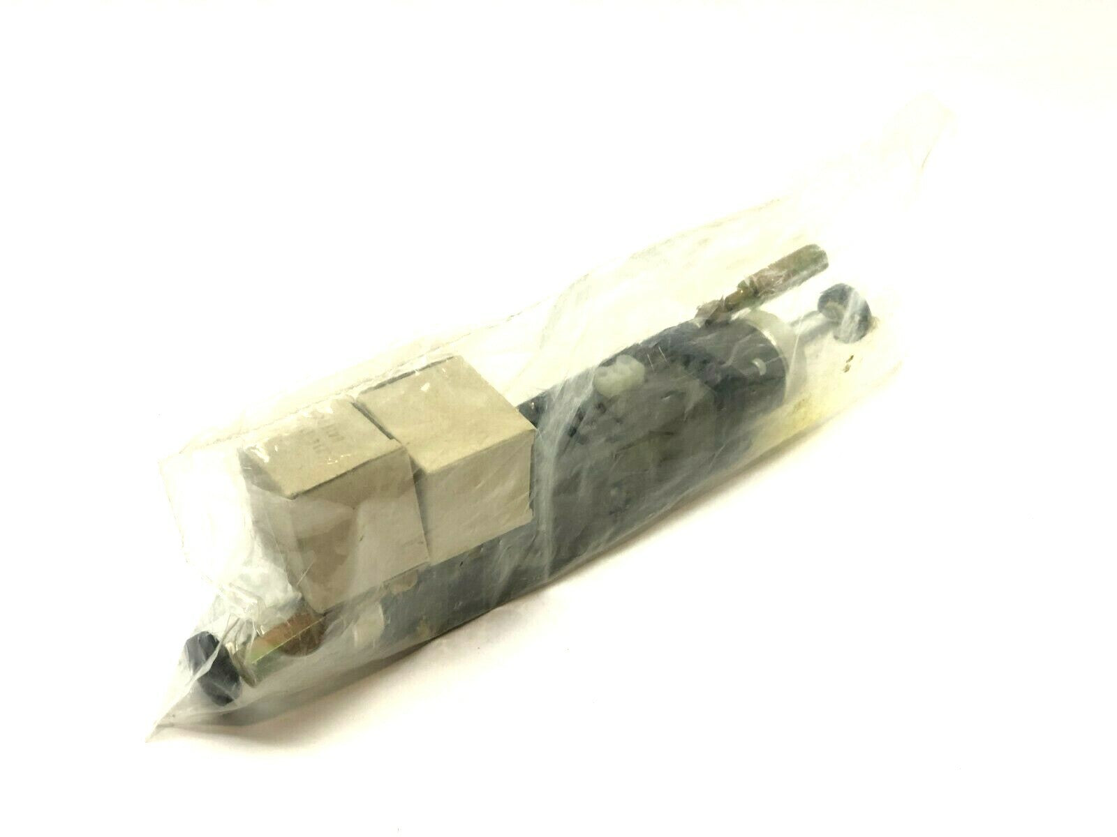 Numatics I12RQ400JP00000 Dual Regulator Valve w/ Gauges - Maverick Industrial Sales