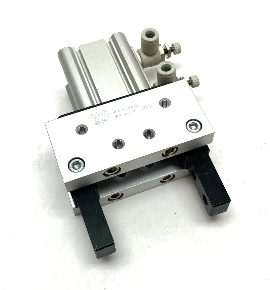 SMC MHT2-32DZ Pneumatic Toggle Gripper 2-Finger 32mm Bore 0.1~0.6MPa Press - Maverick Industrial Sales