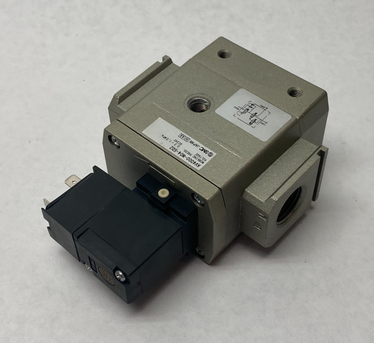 SMC AV4000-N04-5DZ Pneumatic Soft Start Up Valve 1/2" NPT Ports - Maverick Industrial Sales